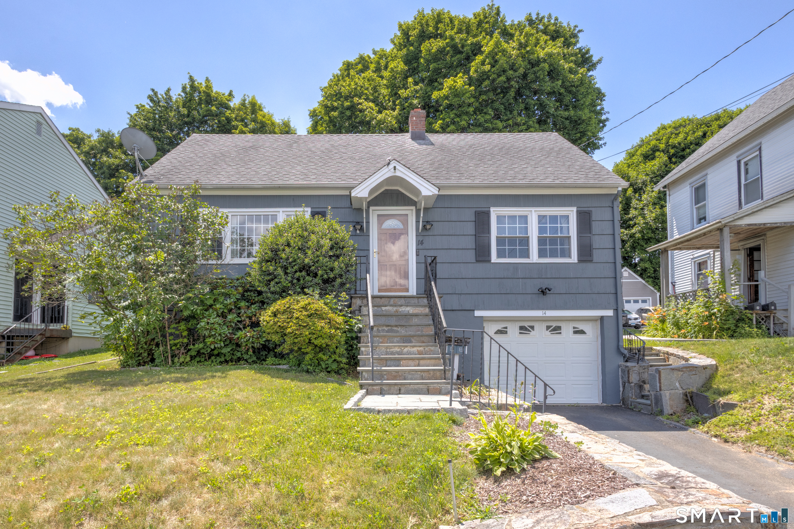 Auburn St, Danbury, CT 06810