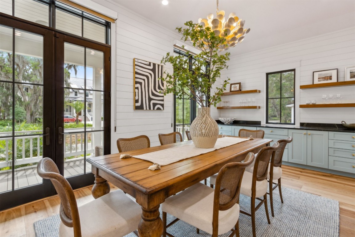 Fernandina Beach, Florida, 32034, United States, 5 Bedrooms Bedrooms, ,4 BathroomsBathrooms,Residential,For Sale,1983065