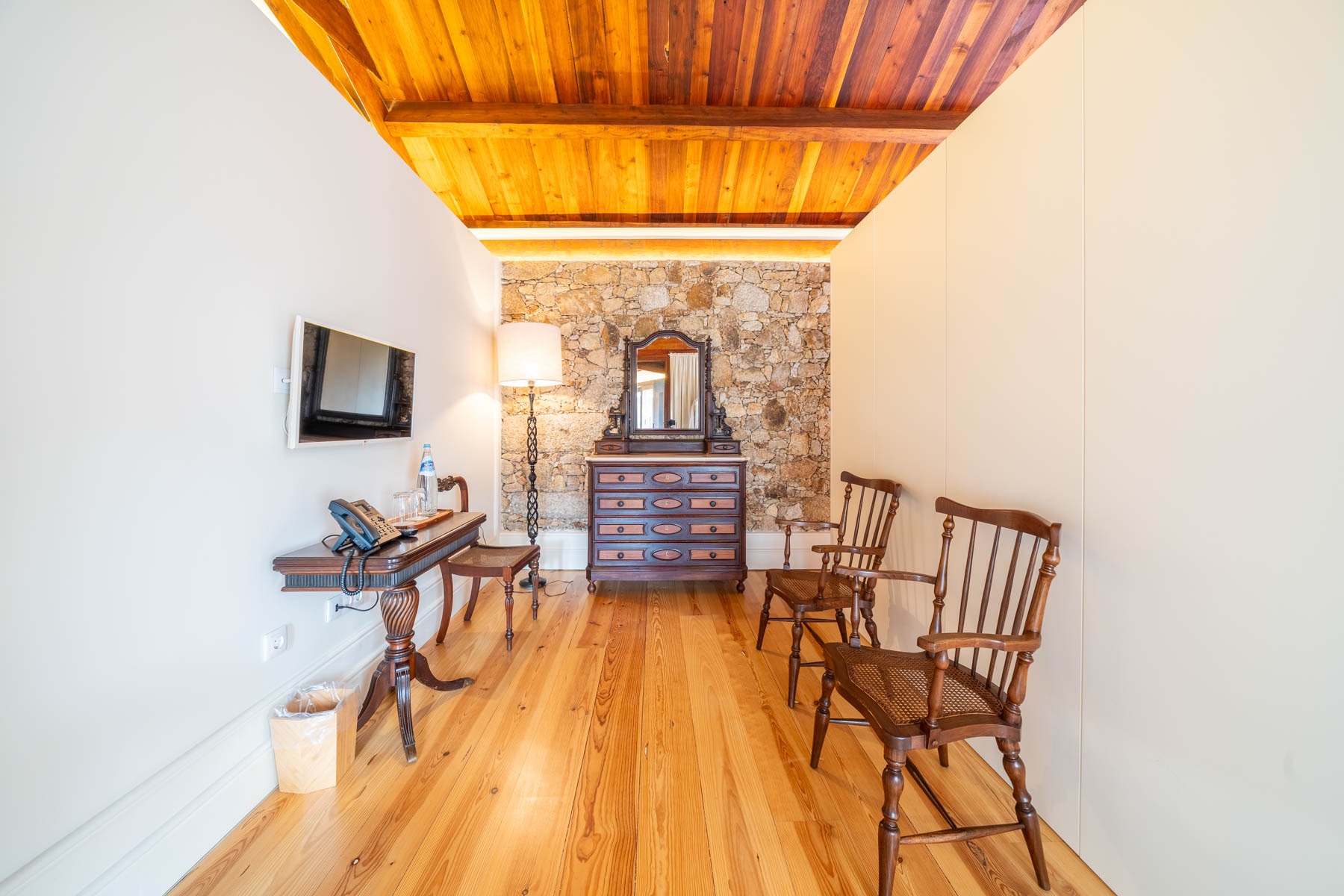  Manor House, 10 bedrooms, for Sale - 物件實景