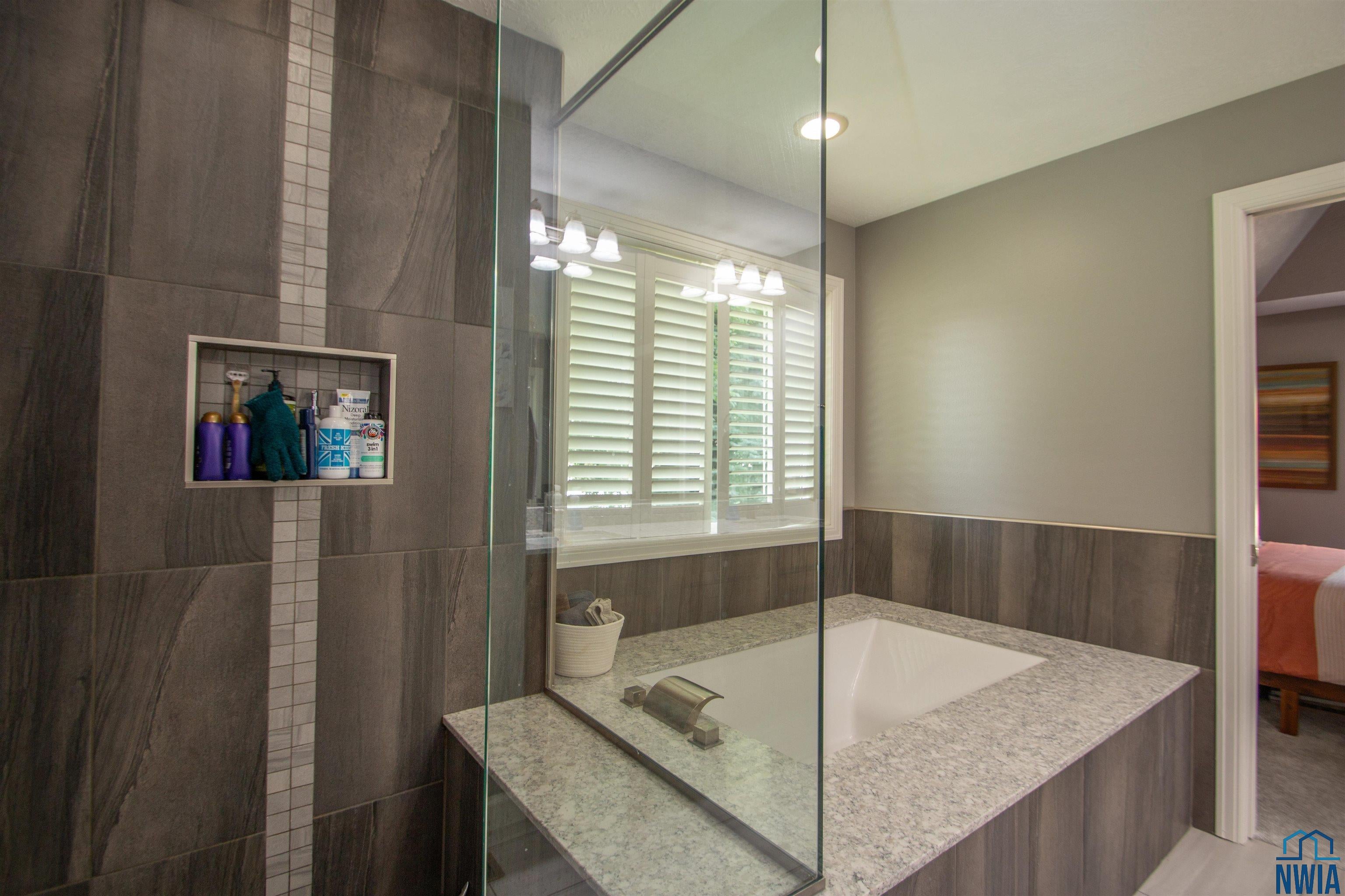 Dakota Dunes, South Dakota, 57049, United States, 4 Bedrooms Bedrooms, ,3 BathroomsBathrooms,Residential,For Sale,1979116