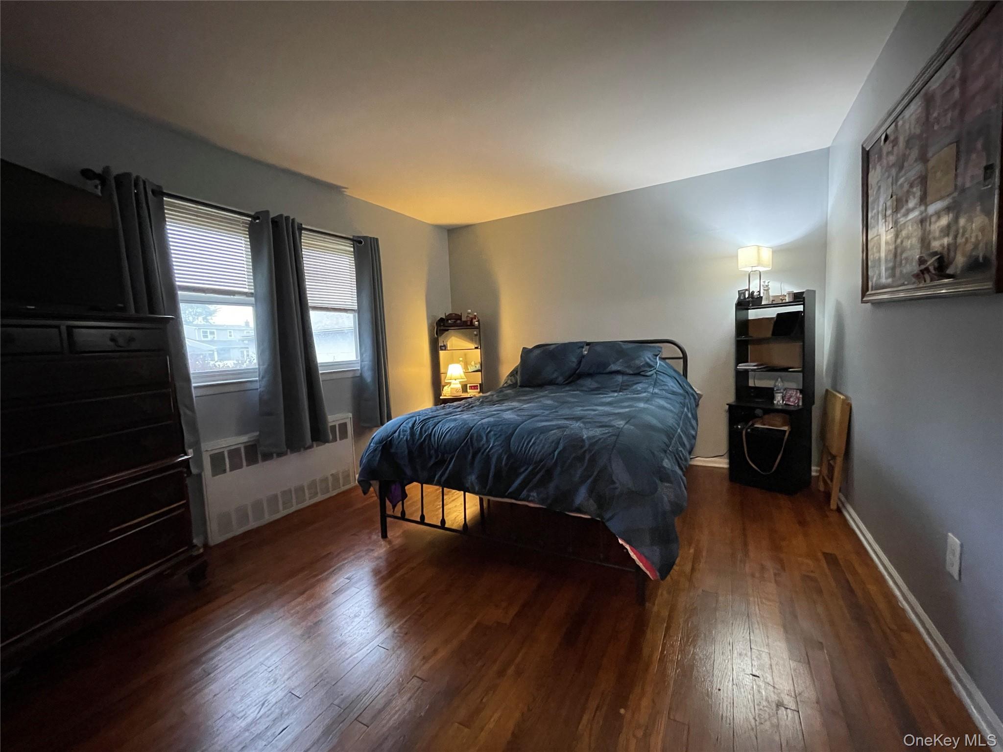 Lindenhurst, New York, 11757, United States, 4 Bedrooms Bedrooms, ,2 BathroomsBathrooms,Residential,For Sale,1989888