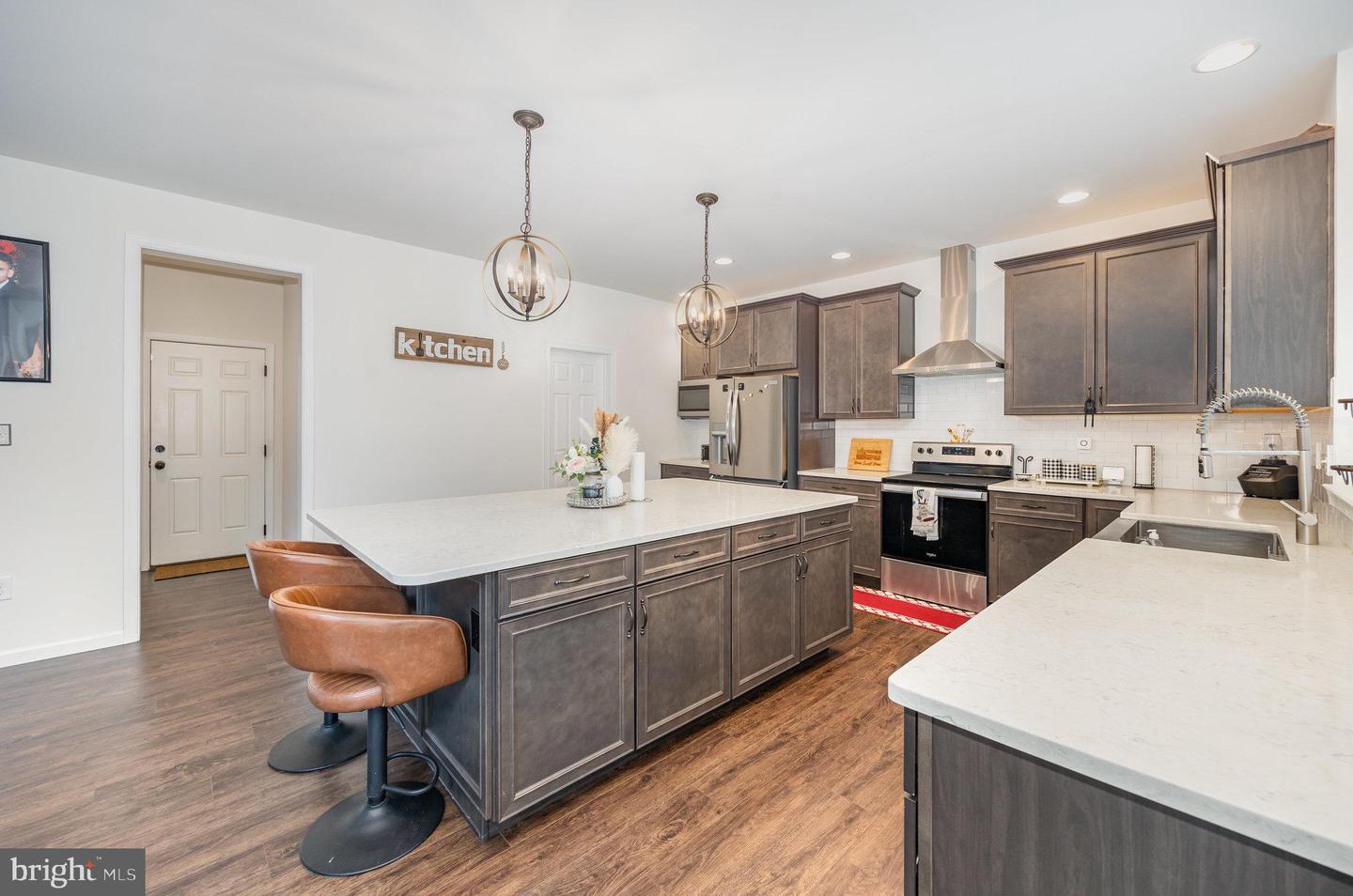 Mechanicsburg, Pennsylvania, 17055, United States, 5 Bedrooms Bedrooms, ,4 BathroomsBathrooms,Residential,For Sale,1991830