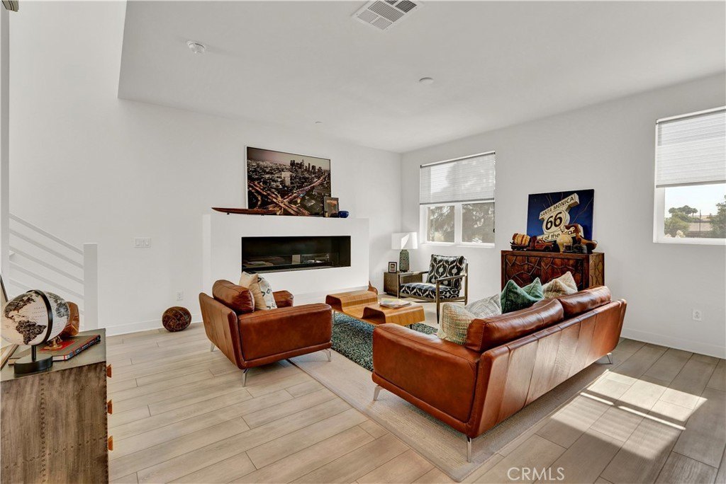 Covina, California, 91723, United States, 3 Bedrooms Bedrooms, ,3 BathroomsBathrooms,Residential,For Sale,1915122