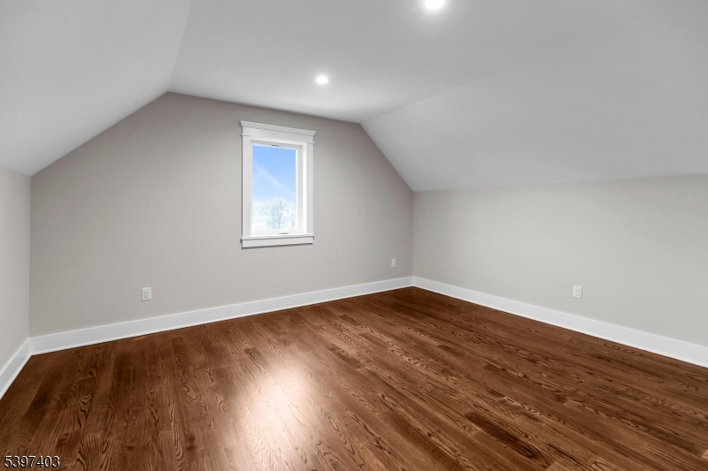 Bernards Twp., New Jersey, 07920, United States, 6 Bedrooms Bedrooms, ,5 BathroomsBathrooms,Residential,For Sale,2001685