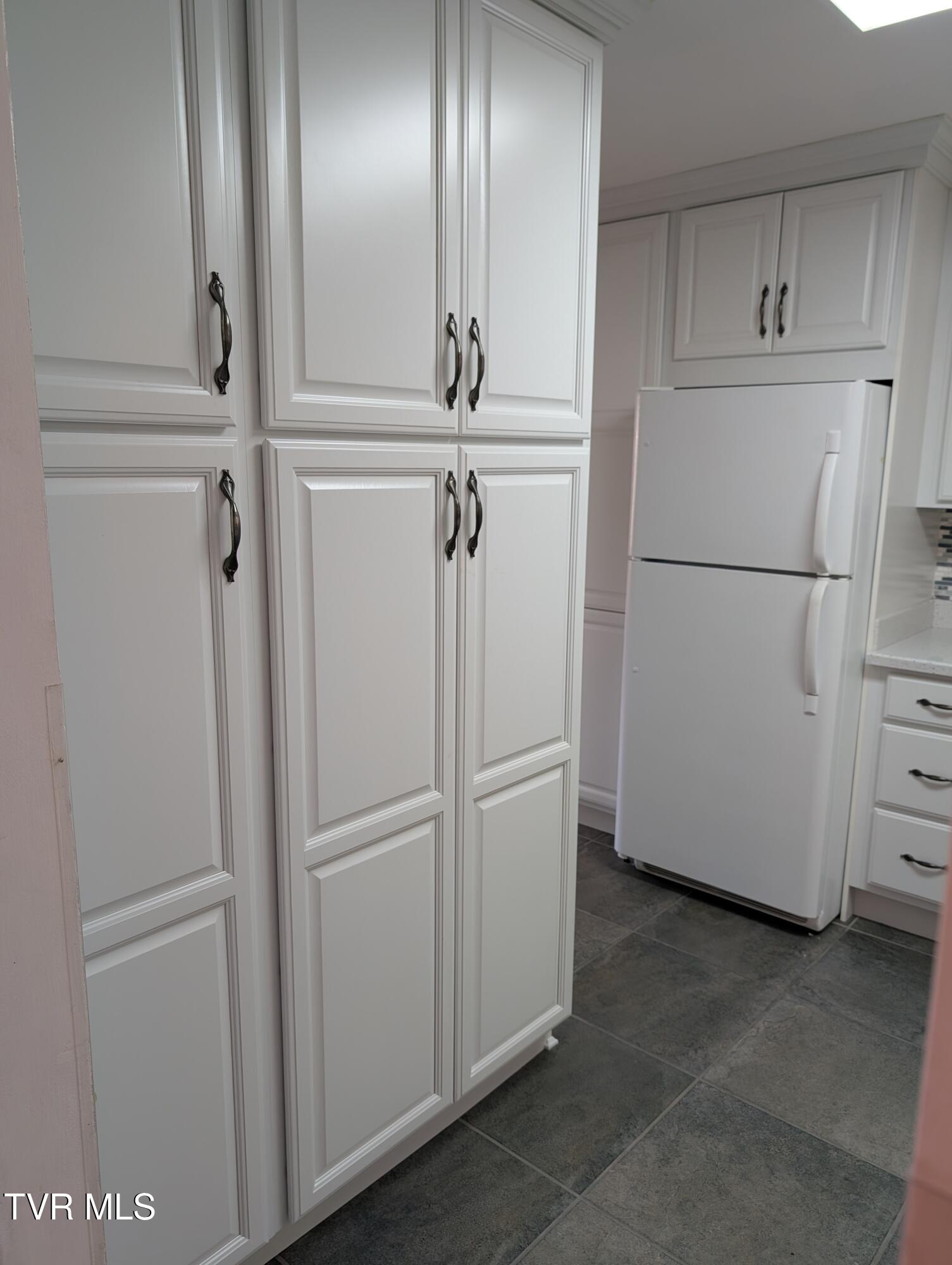 Johnson City, Tennessee, 37604, United States, 4 Bedrooms Bedrooms, ,3 BathroomsBathrooms,Residential,For Sale,1978550