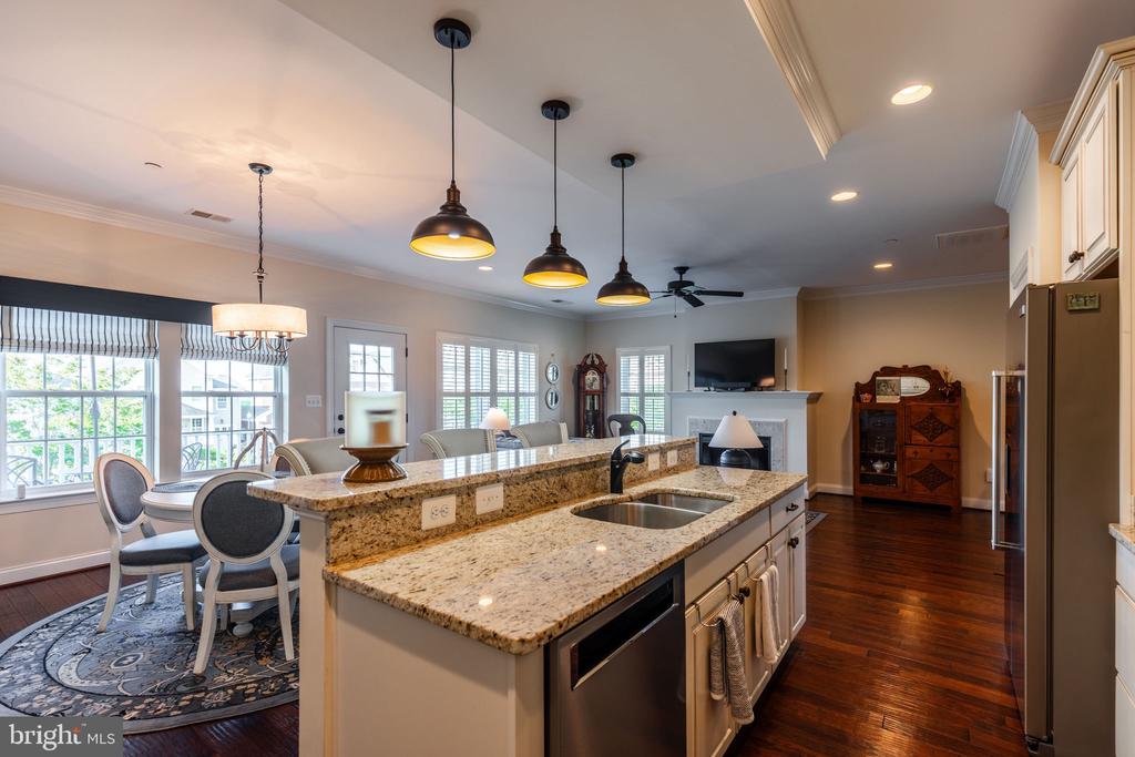 Chestertown, Maryland, 21620, United States, 2 Bedrooms Bedrooms, ,3 BathroomsBathrooms,Residential,For Sale,1949914