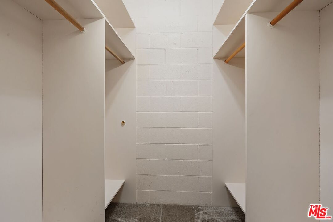 Los Angeles, California, 90024, United States, 2 Bedrooms Bedrooms, ,2 BathroomsBathrooms,Residential,For Sale,1876383