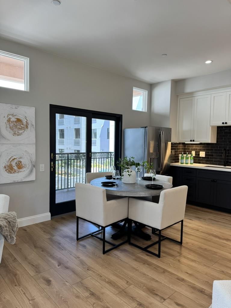 Palo Alto, California, 94306, United States, 2 Bedrooms Bedrooms, ,2 BathroomsBathrooms,Residential,For Sale,1804042