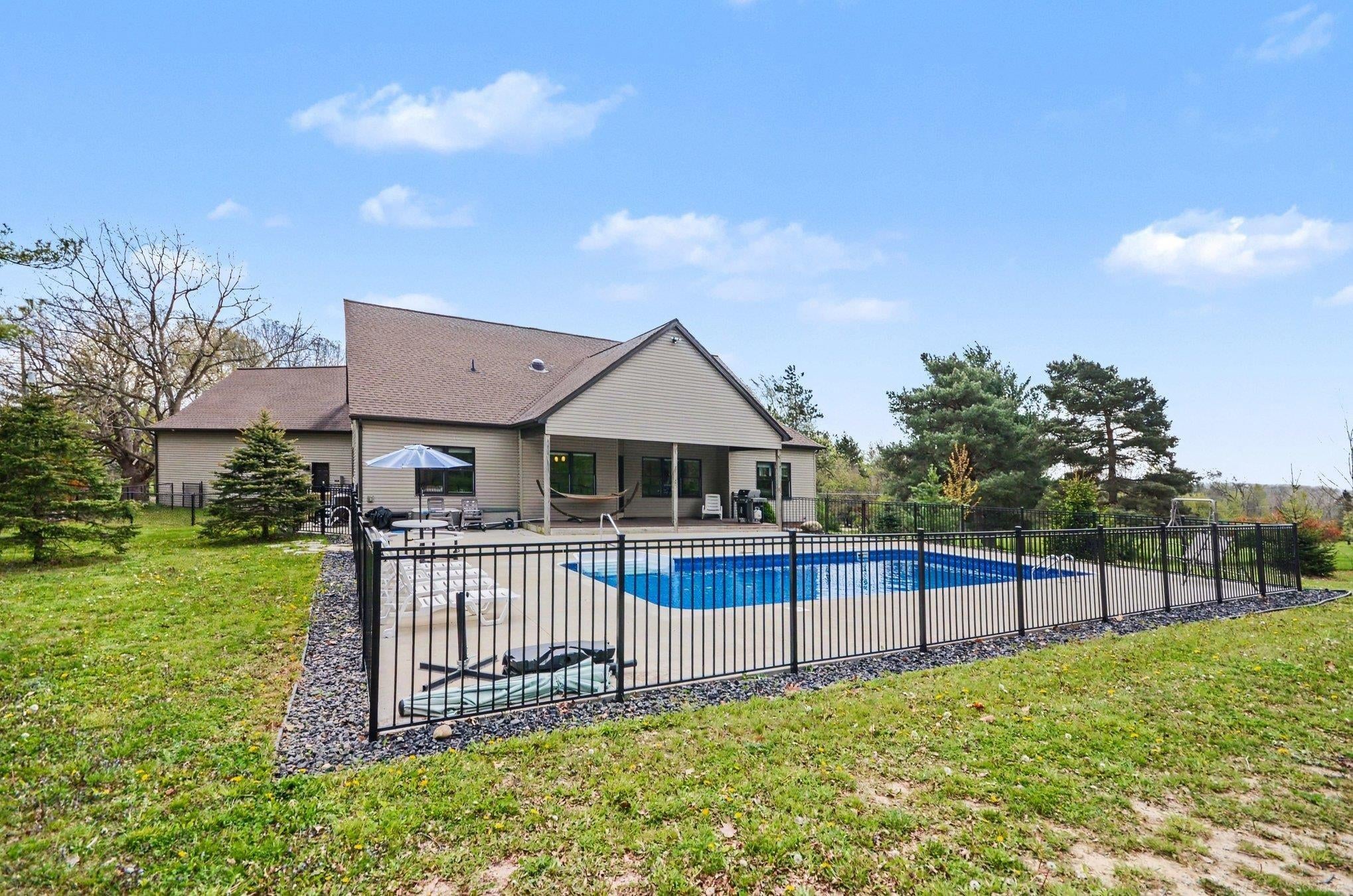 Dryden, Michigan, 48428, United States, 3 Bedrooms Bedrooms, ,3 BathroomsBathrooms,Residential,For Sale,2032032