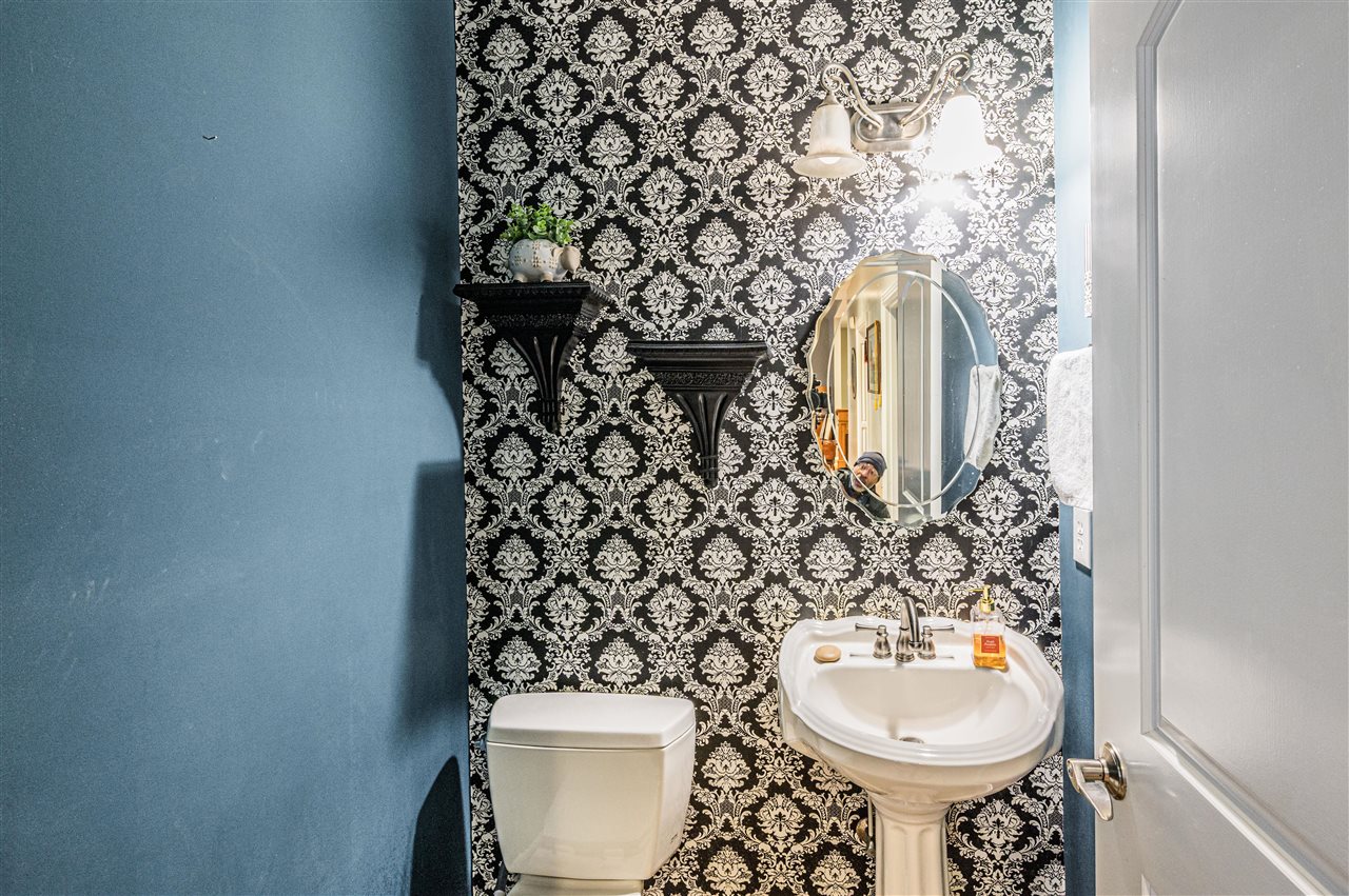 Scottsville, Kentucky, 42164, United States, 4 Bedrooms Bedrooms, ,4 BathroomsBathrooms,Residential,For Sale,2001662