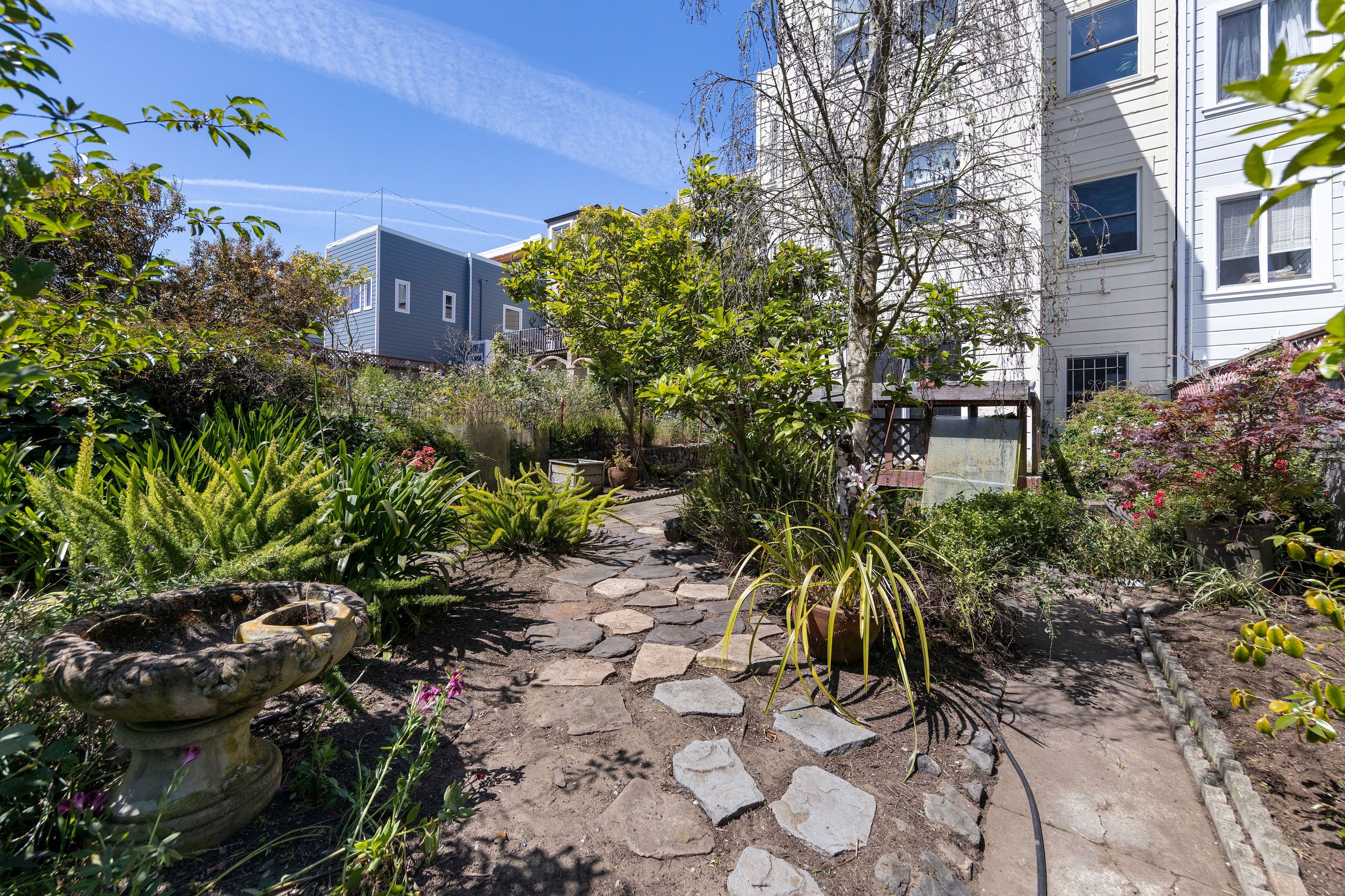  Richmond Duplex with Income Potential - 物件實景