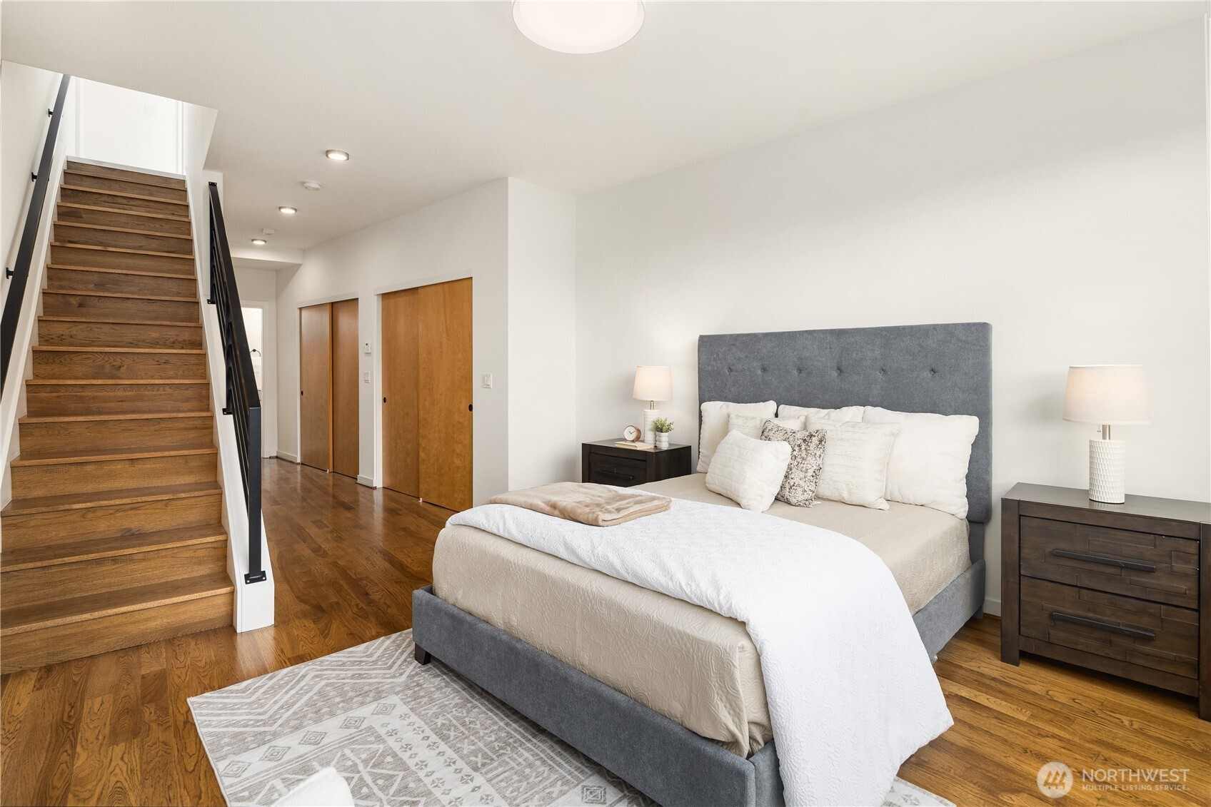 Seattle, Washington, 98115, United States, 3 Bedrooms Bedrooms, ,Residential,For Sale,1926202