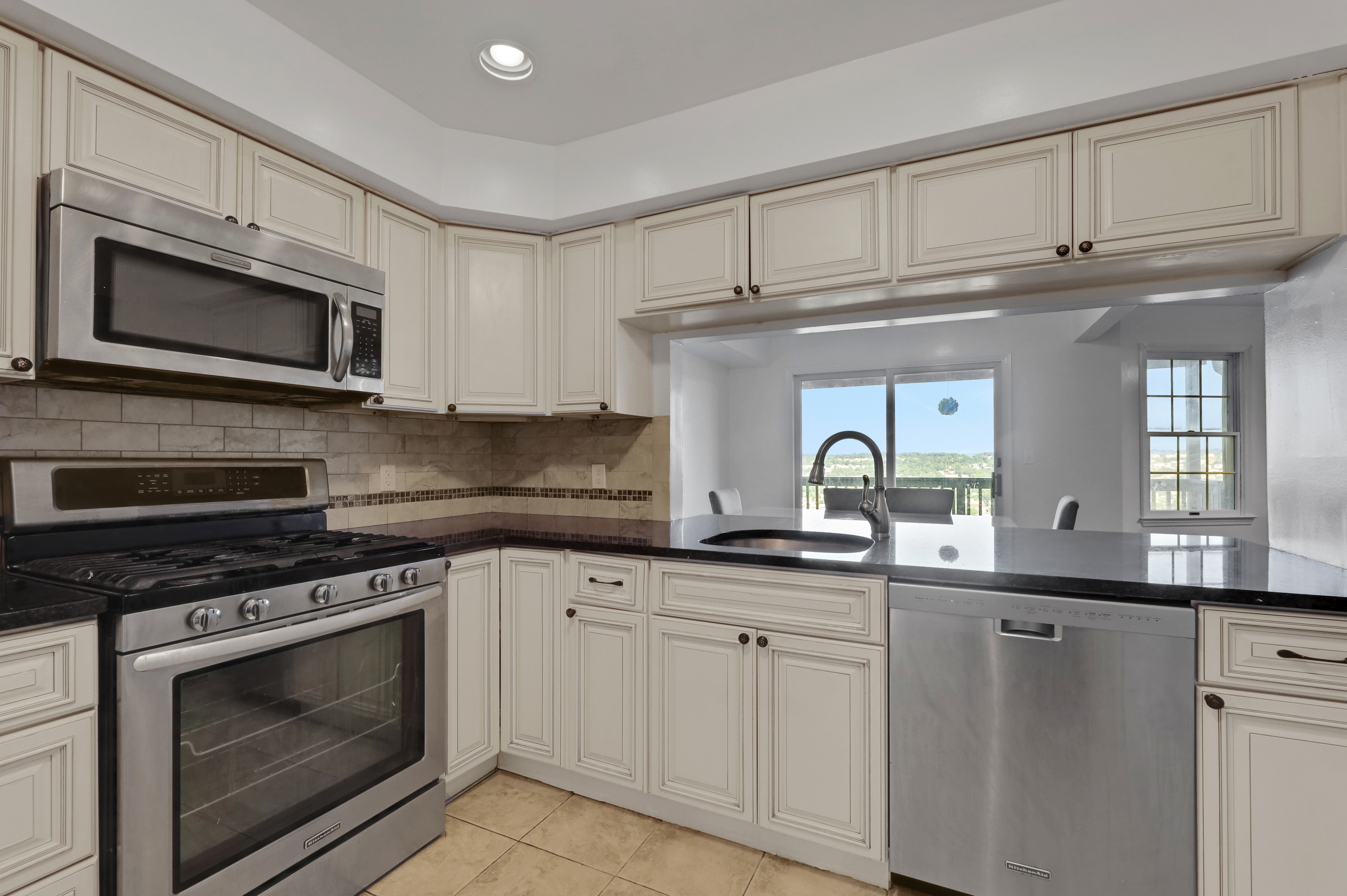  15 Crystal Lane, Paterson, NJ 07501 - 物件實景