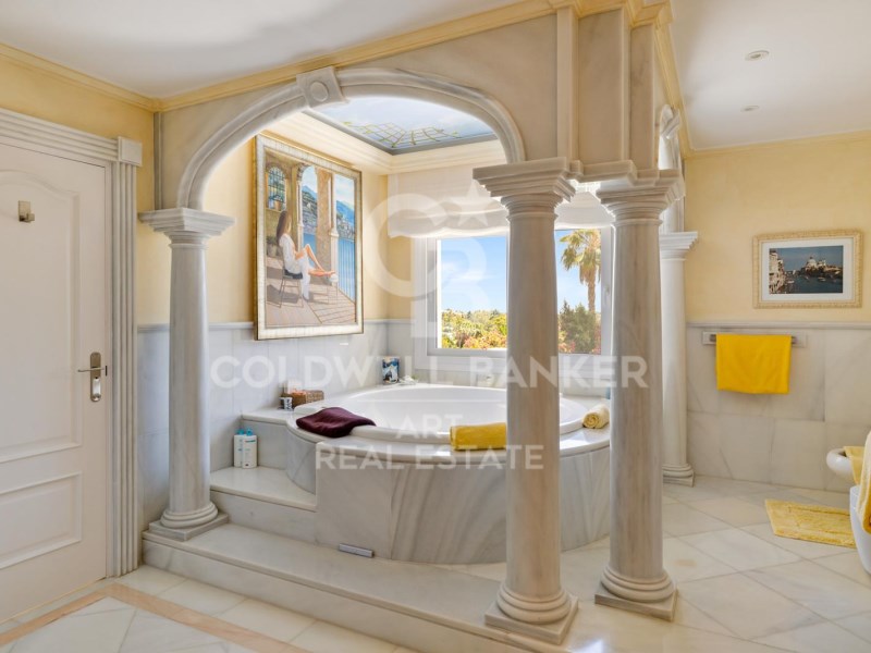 Marbella, Andalusia, ES, 6 Bedrooms Bedrooms, ,6 BathroomsBathrooms,Residential,For Sale,1728671
