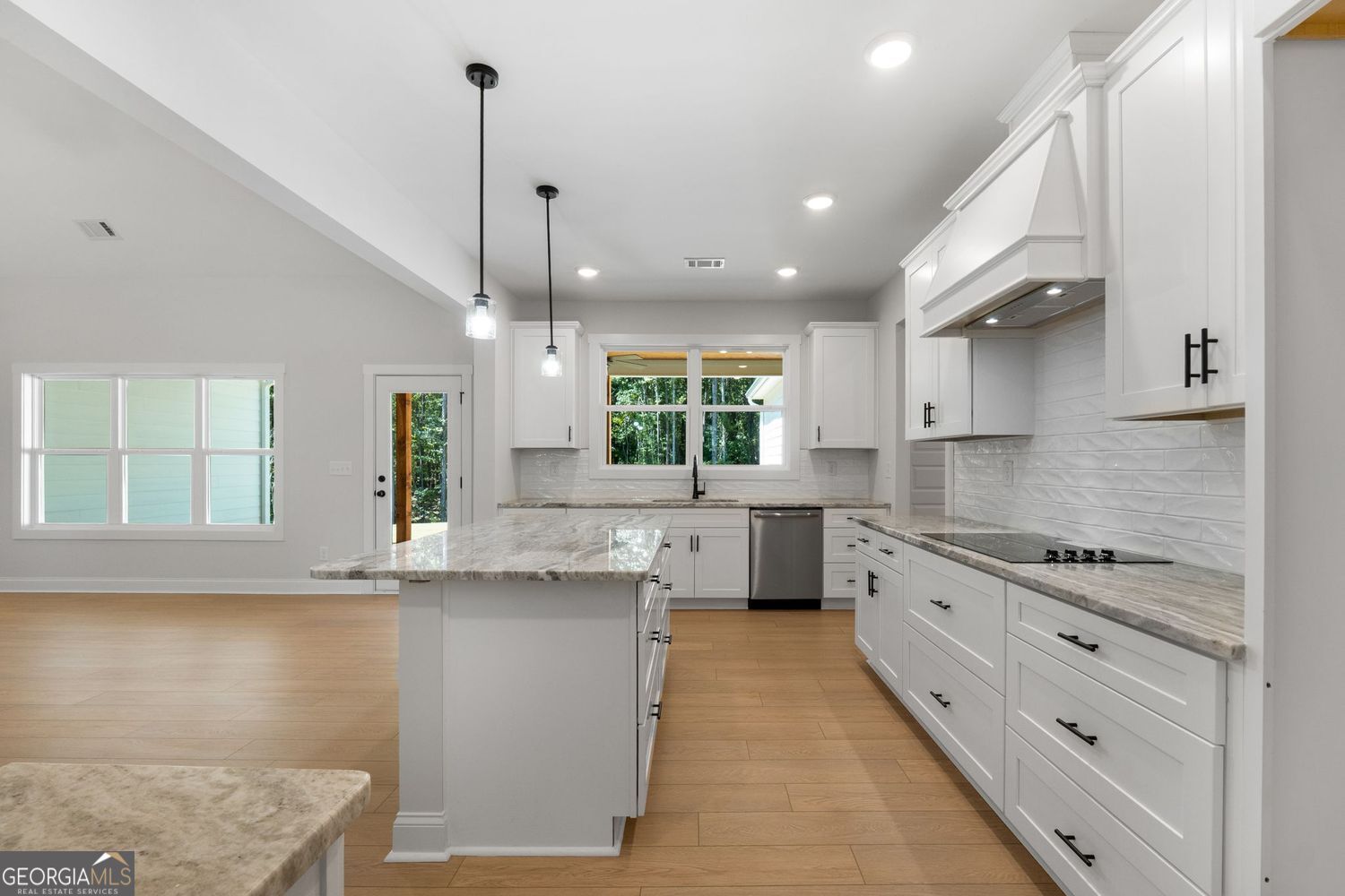 Forsyth, Georgia, 31029, United States, 4 Bedrooms Bedrooms, ,3 BathroomsBathrooms,Residential,For Sale,1922681