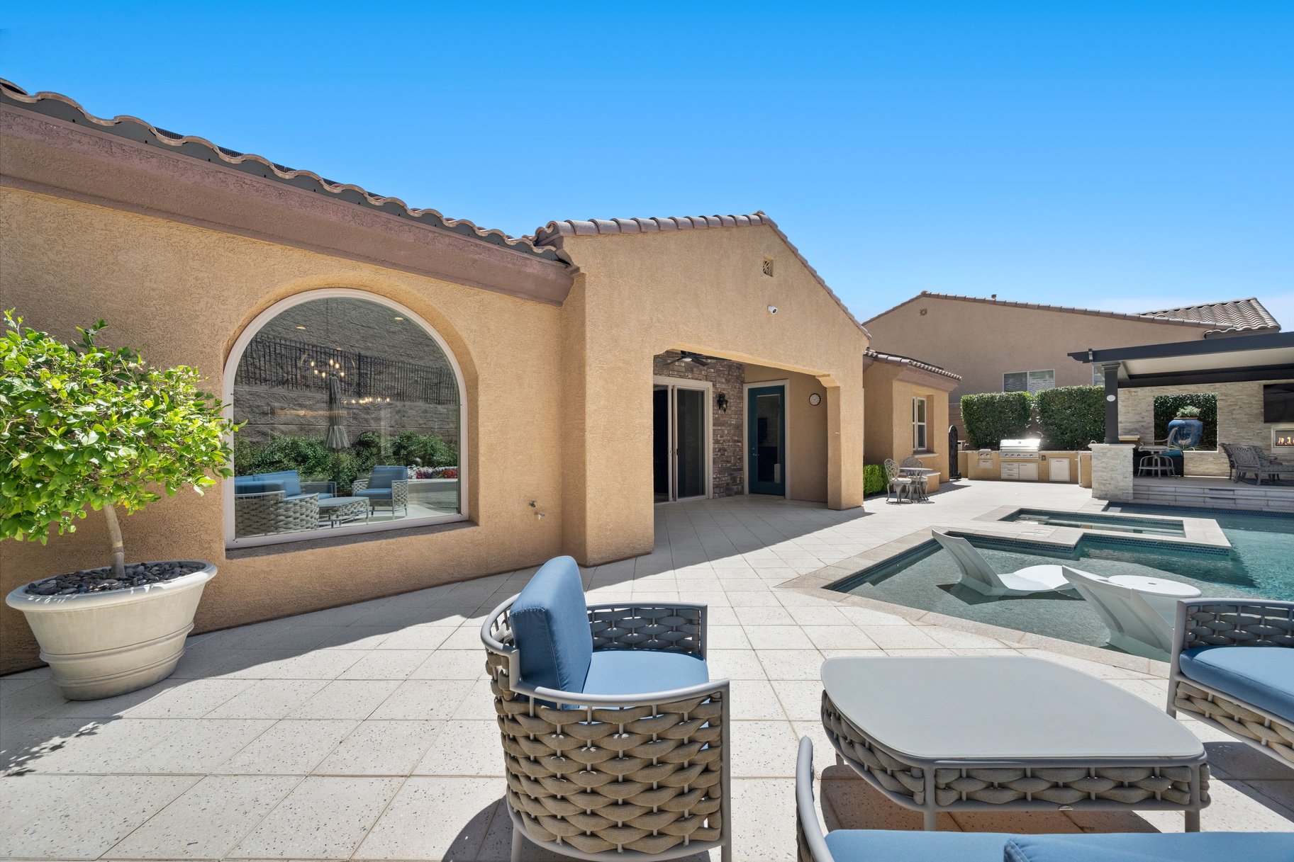  DESIGNER DREAM OASIS IN GATED LAKE LAS VEGAS, FURNISHED TURN-KEY - 物件實景