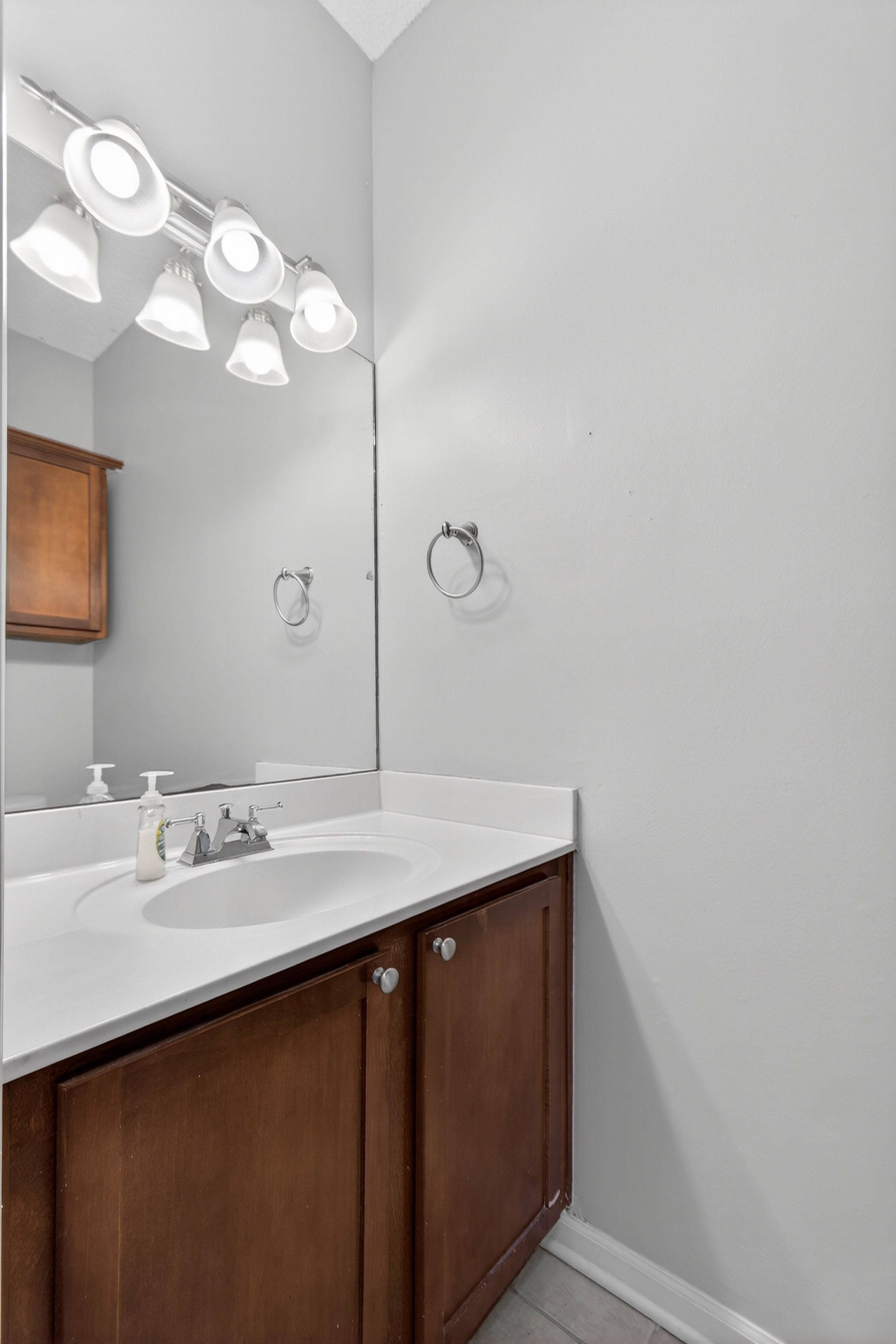  911 West 41st Place, Kansas City, MO 64111 - 物件實景