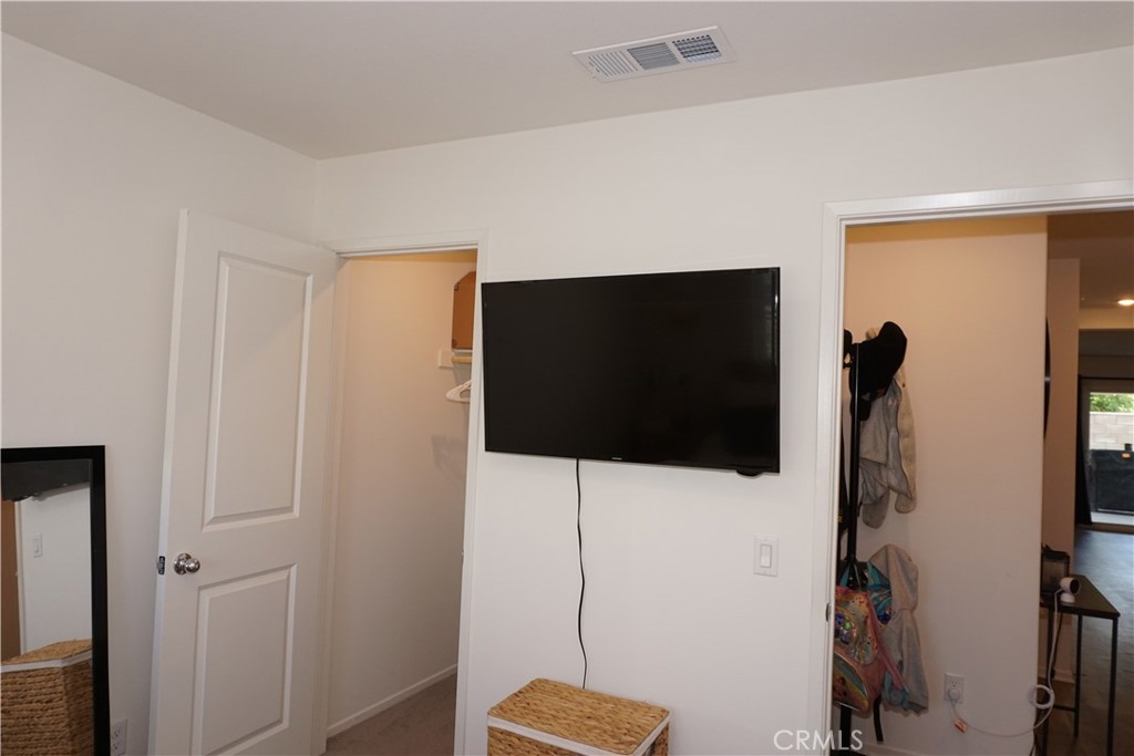 Hemet, California, 92543, United States, 5 Bedrooms Bedrooms, ,3 BathroomsBathrooms,Residential,For Sale,1826909