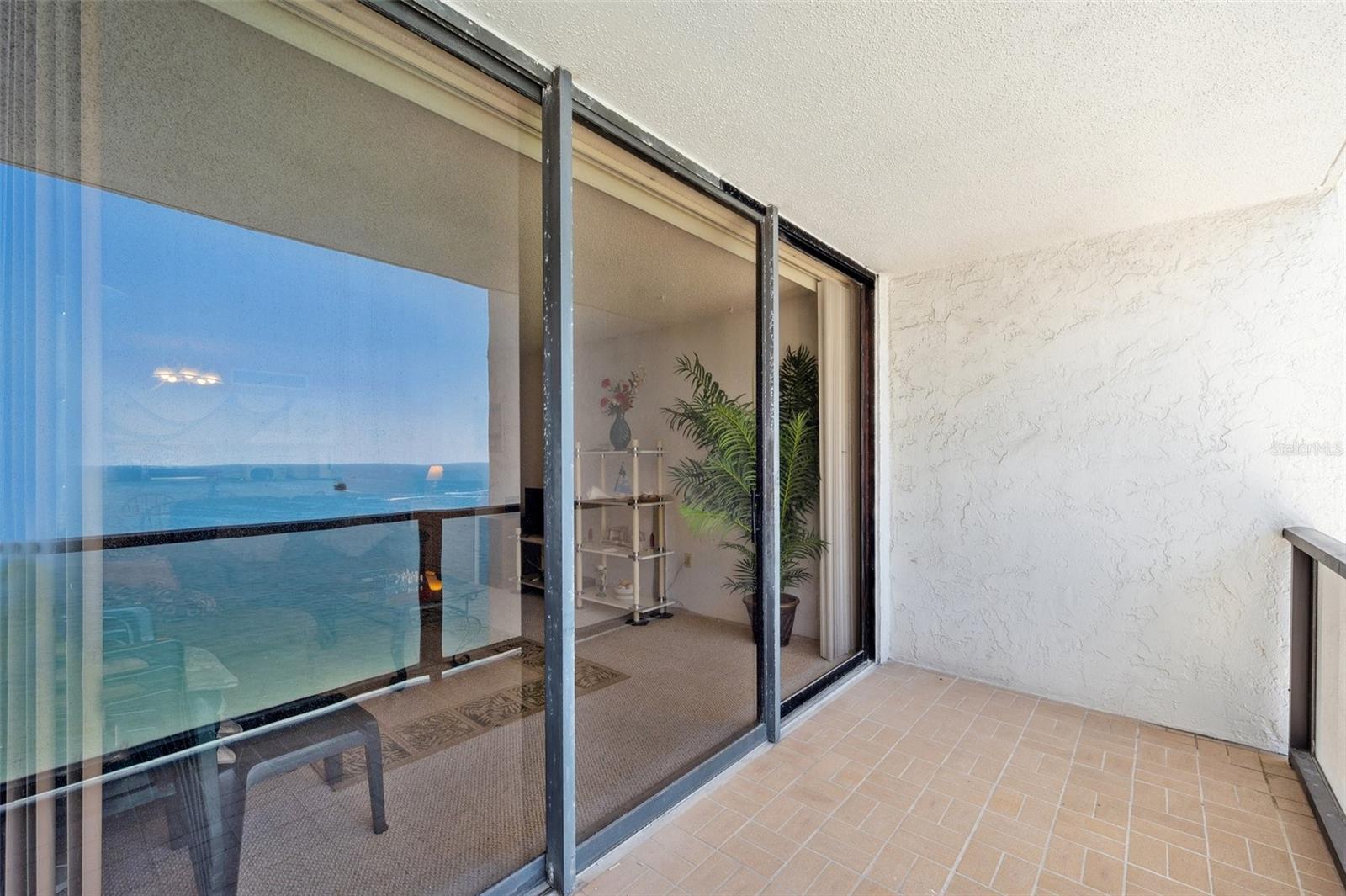 450 S Gulfview Boulevard #1105 #1105, CLEARWATER BEACH, Florida, 33767, United States, 2 Bedrooms Bedrooms, ,2 BathroomsBathrooms,Residential,For Sale,450 S Gulfview Boulevard #1105 #1105,1619451