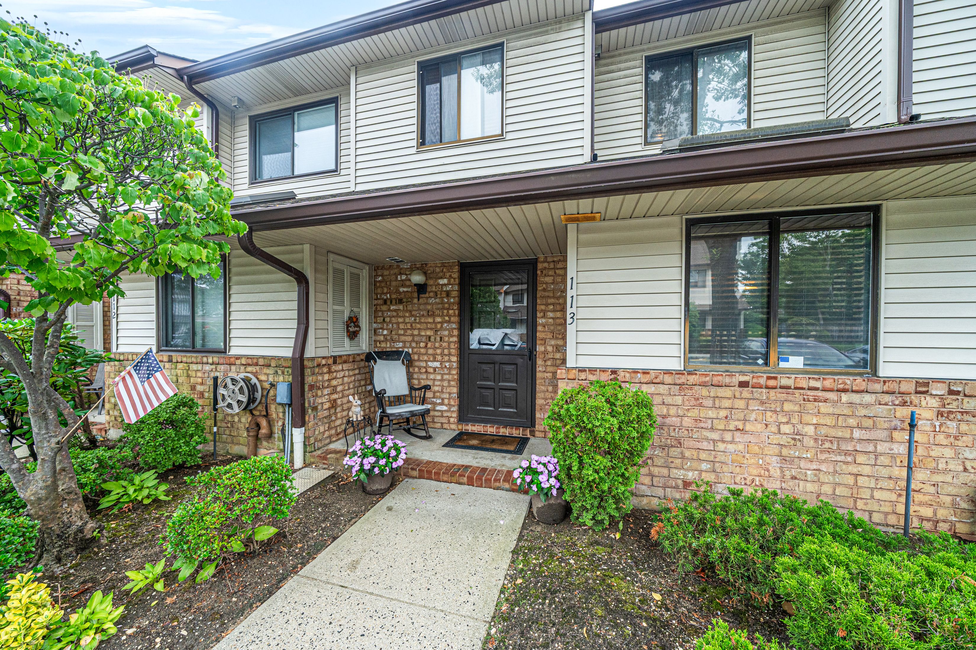  113 Laurel Lane, Wantagh, NY, 11793 - 物件實景