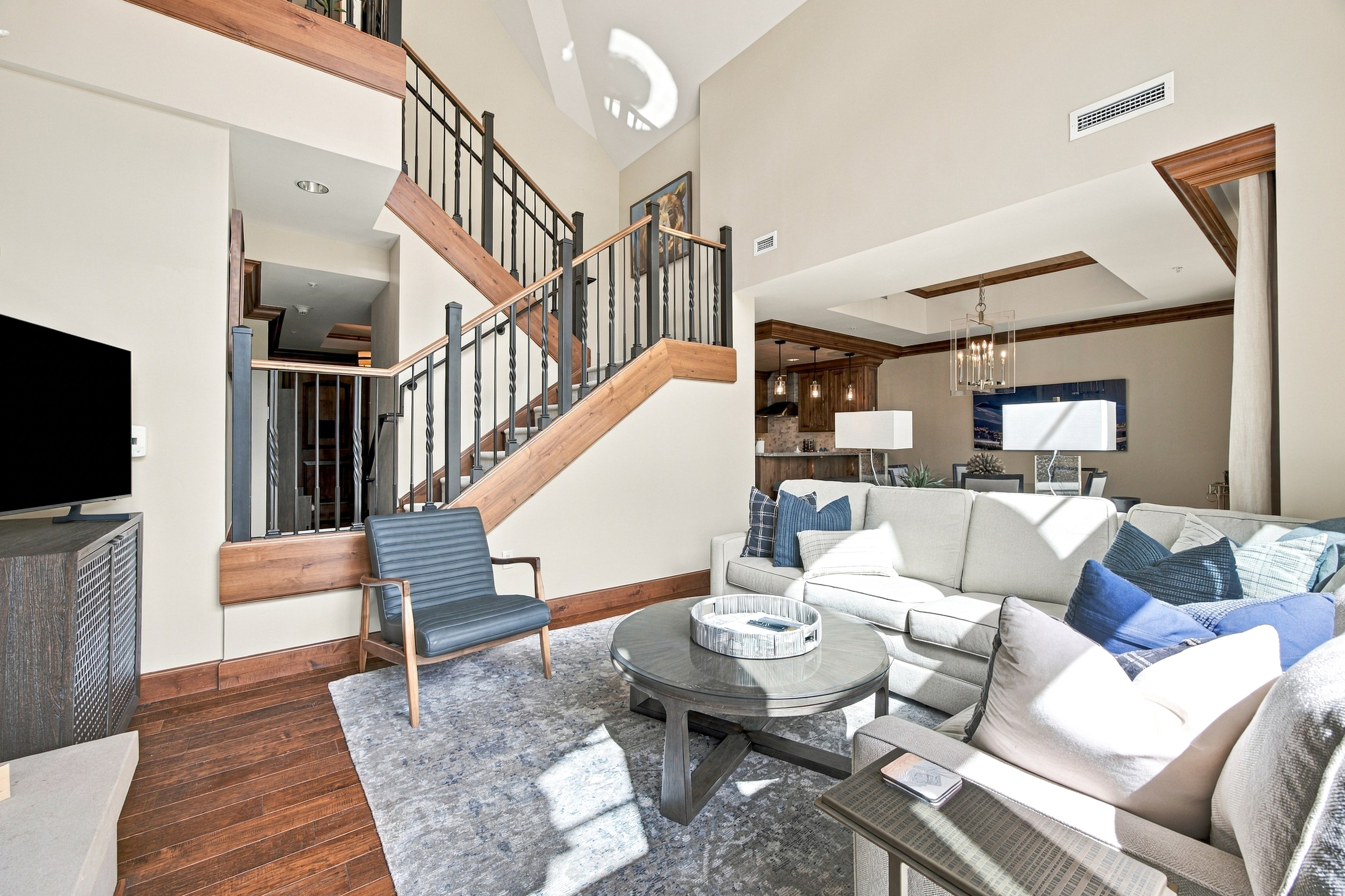  Rare, South-facing, Top-floor Penthouse at The Ritz-Carlton Residences - 物件實景