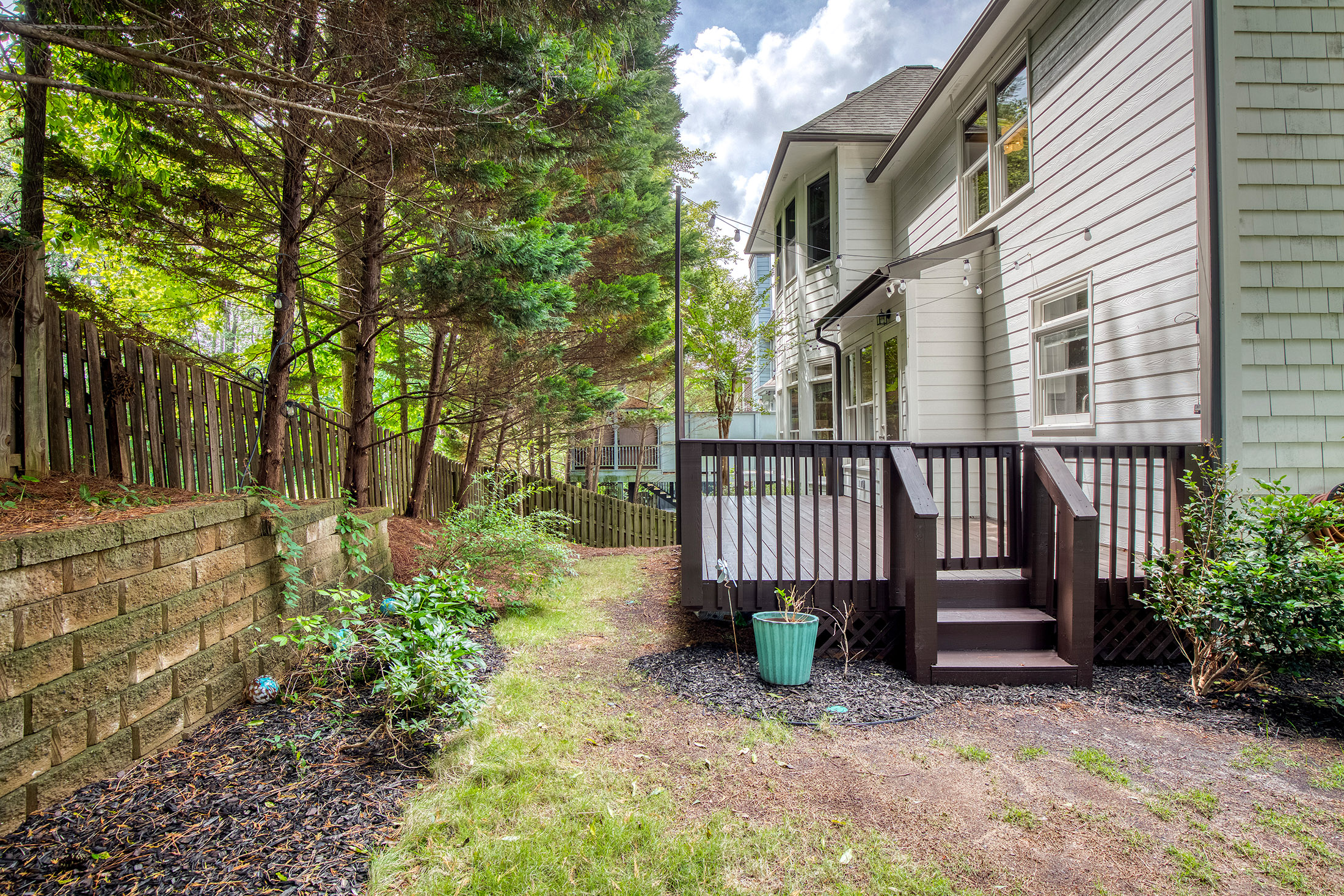  Recently Updated Four Bedroom Home in Gated Brookhaven Community - 物件實景