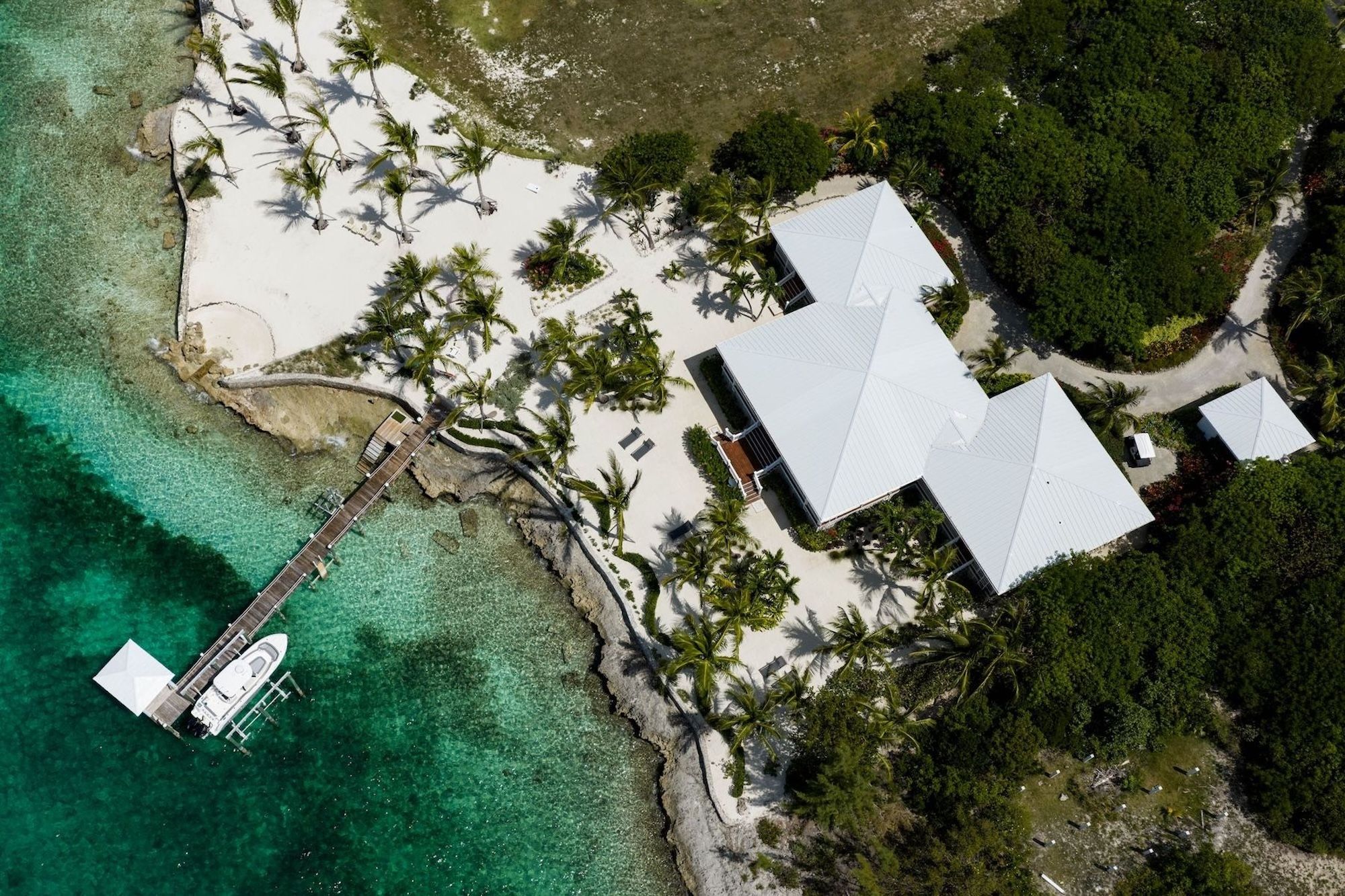  Private Oceanfront Estate - 物件實景