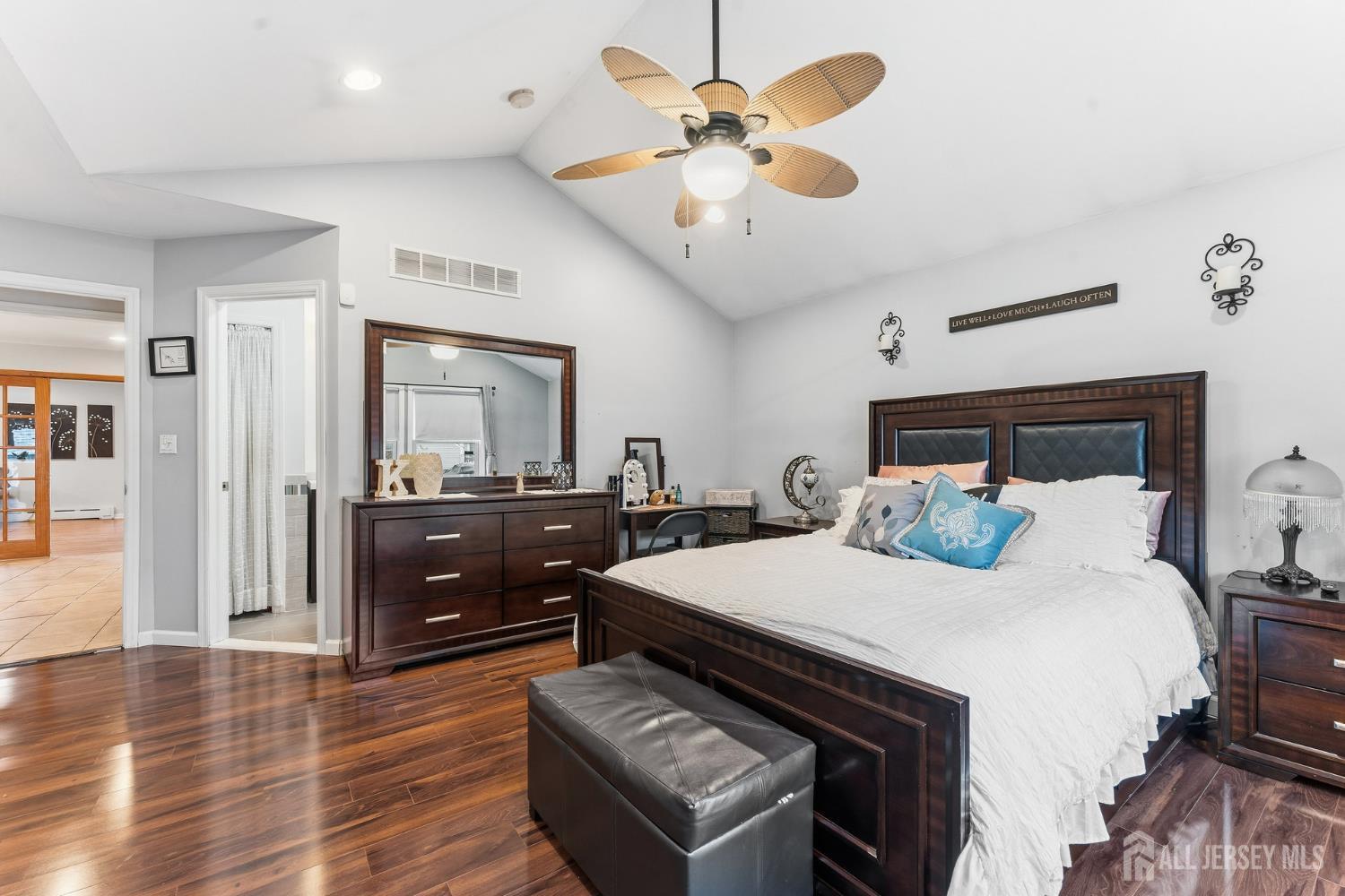 Dunellen, New Jersey, 08812, United States, 3 Bedrooms Bedrooms, ,2 BathroomsBathrooms,Residential,For Sale,1991582