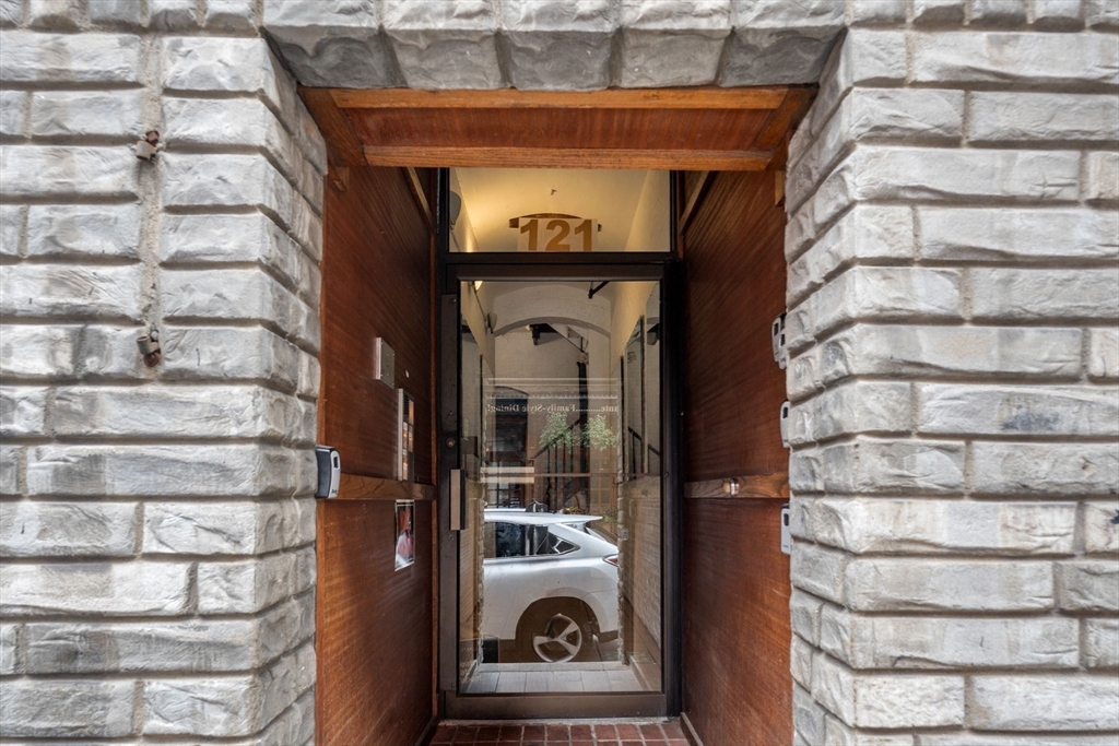Boston, Massachusetts, 02113, United States, 1 Bedroom Bedrooms, ,1 BathroomBathrooms,Residential,For Sale,1890187