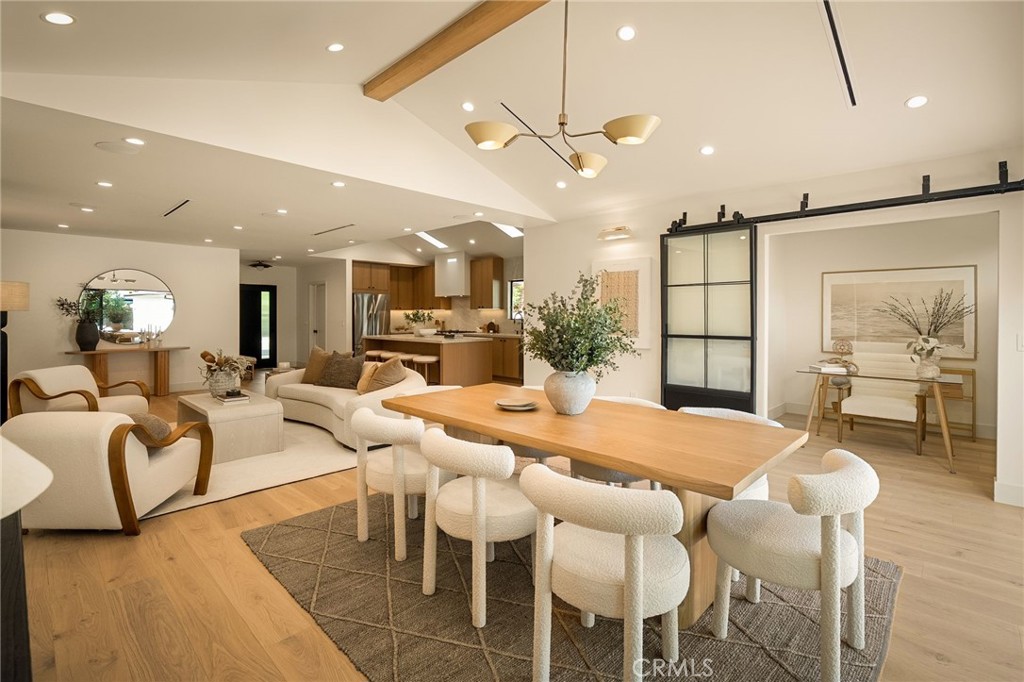 Valley Village, California, 91607, United States, 3 Bedrooms Bedrooms, ,3 BathroomsBathrooms,Residential,For Sale,2002294