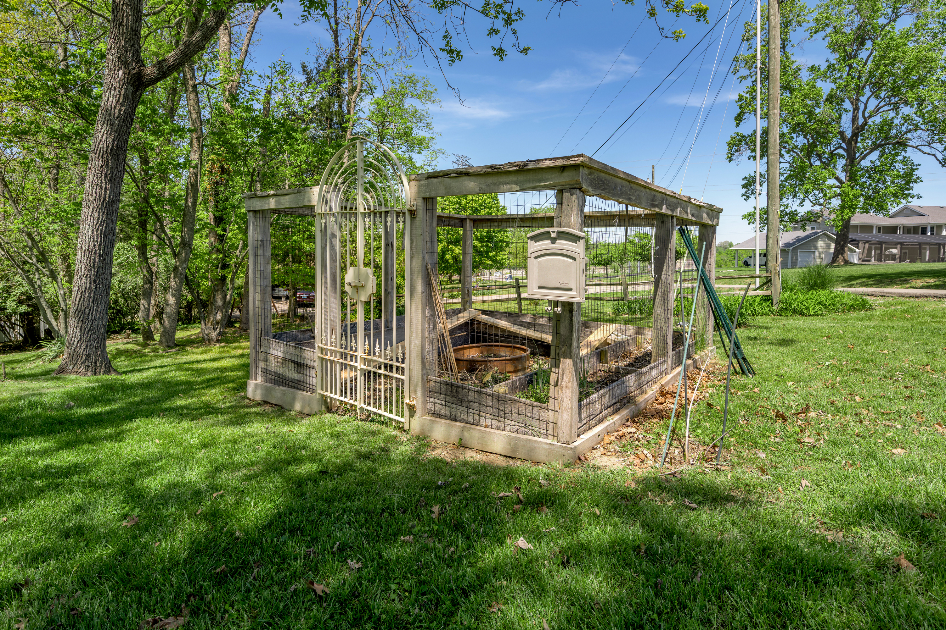  186 Hunter Drive - 物件實景