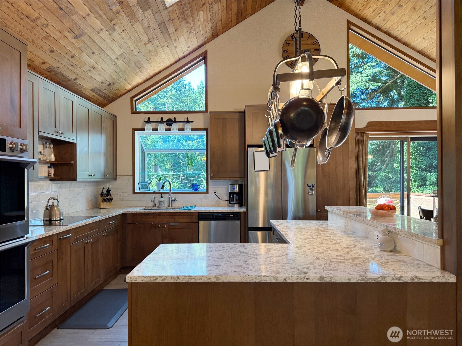 Edmonds, Washington, 98026, United States, 4 Bedrooms Bedrooms, ,2 BathroomsBathrooms,Residential,For Sale,1923504