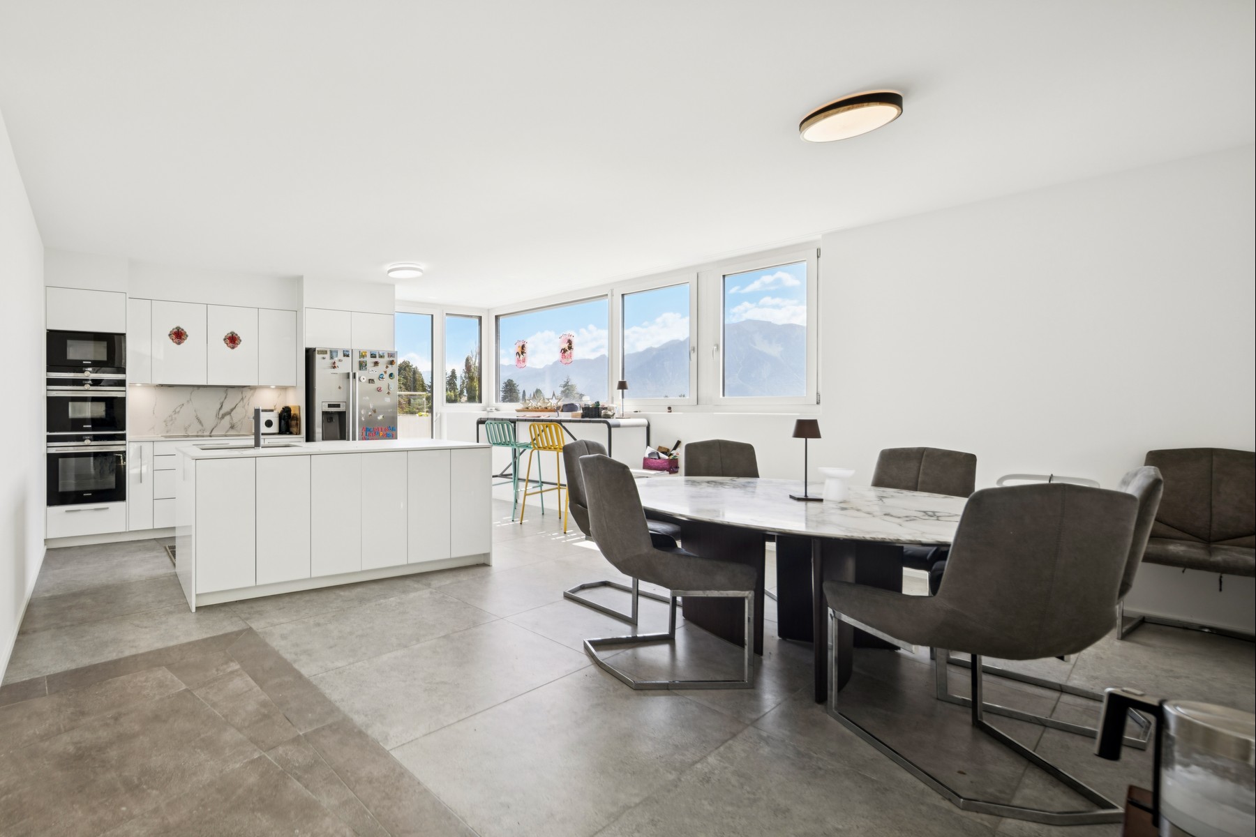  Panoramic view from this contemporary villa - 物件實景