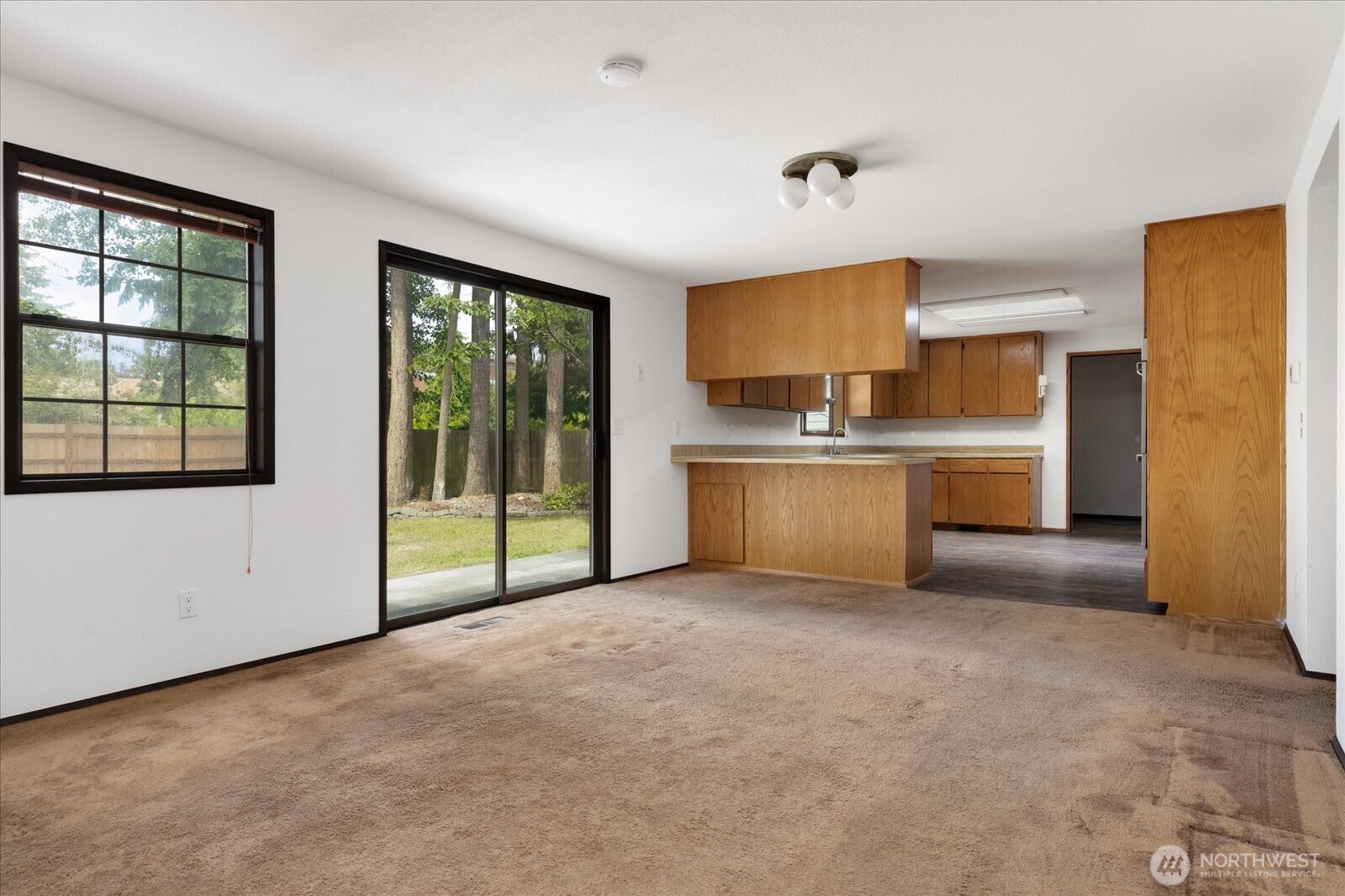 Oak Harbor, Washington, 98277, United States, 3 Bedrooms Bedrooms, ,3 BathroomsBathrooms,Residential,For Sale,1875904