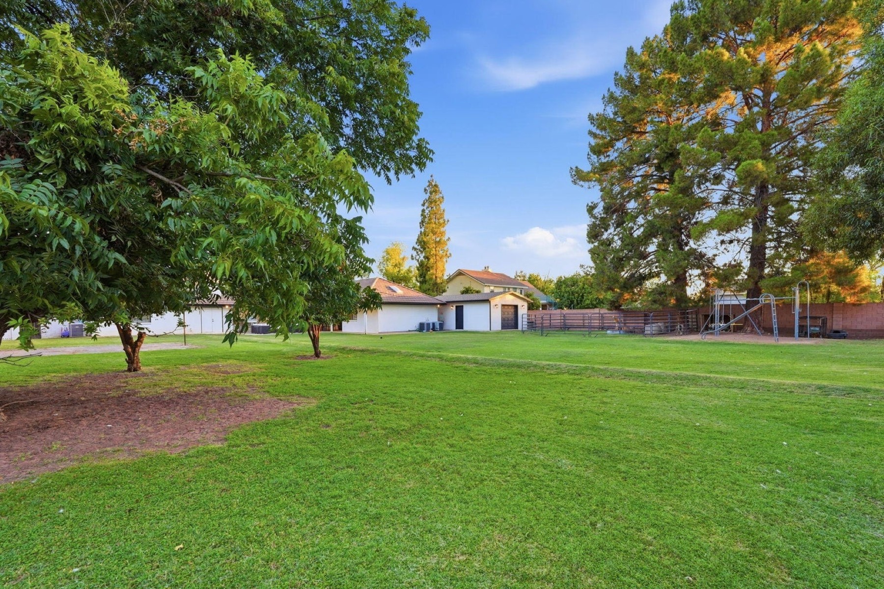  646 E Leah Lane¦Gilbert, AZ - 物件實景