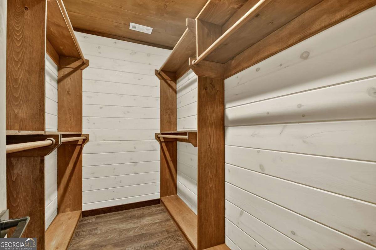 Mineral Bluff, Georgia, 30559, United States, 4 Bedrooms Bedrooms, ,4 BathroomsBathrooms,Residential,For Sale,2011407