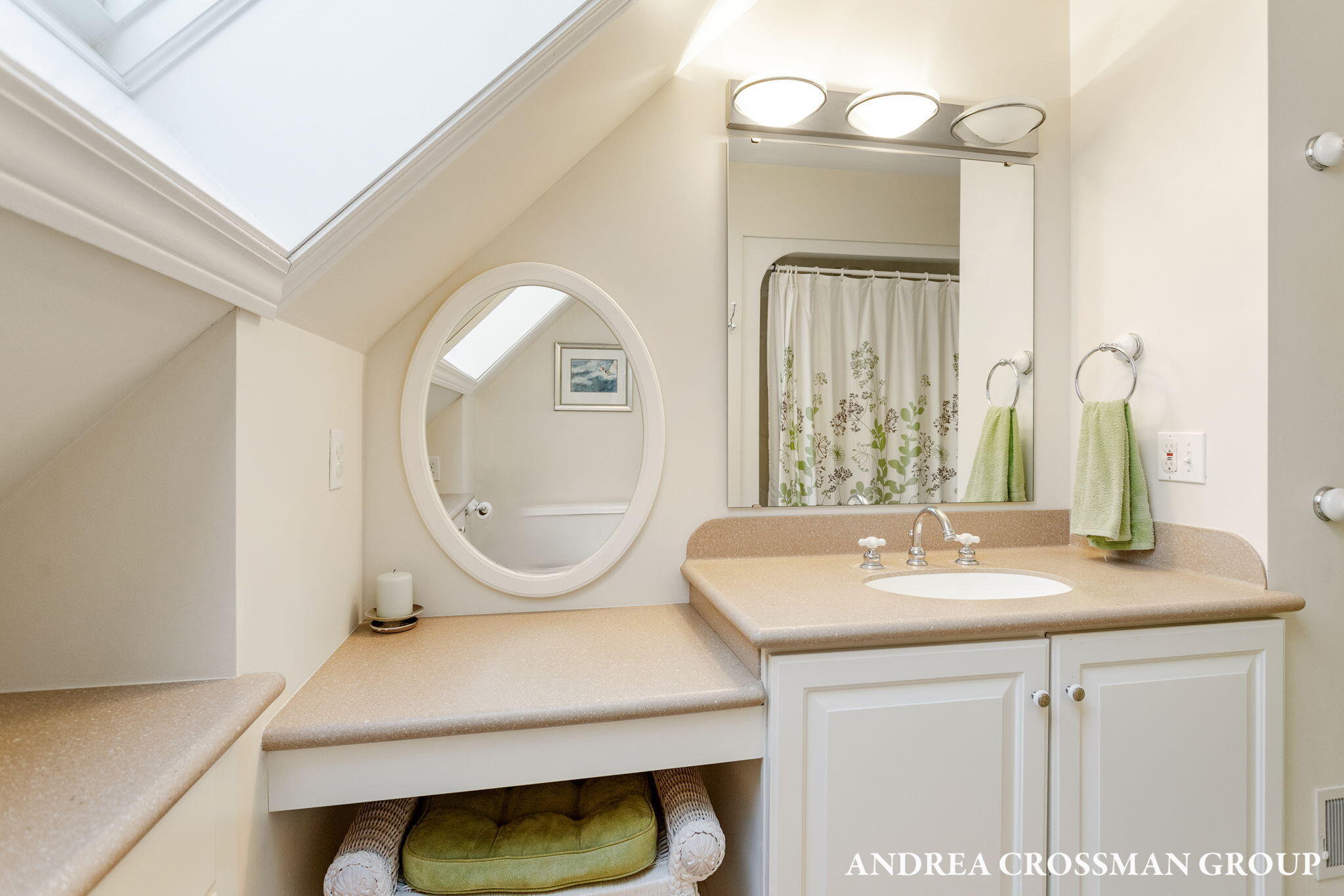 Shelby, Michigan, 49455, United States, 4 Bedrooms Bedrooms, ,3 BathroomsBathrooms,Residential,For Sale,1989190