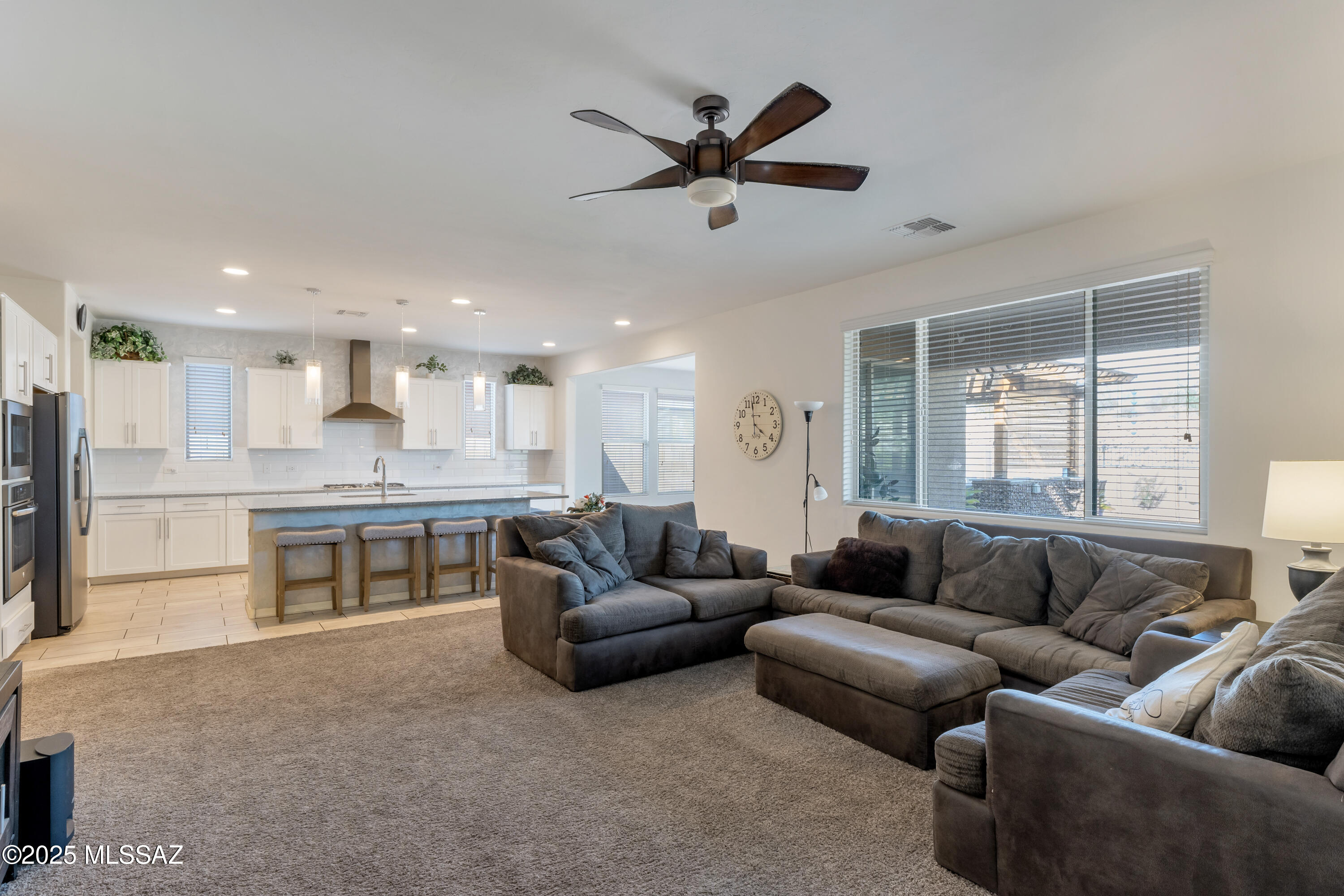 Tucson, Arizona, 85741, United States, 4 Bedrooms Bedrooms, ,3 BathroomsBathrooms,Residential,For Sale,1933342