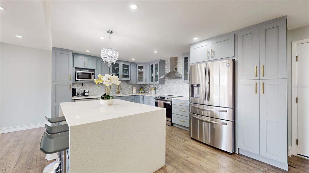 Clearwater Beach, Florida, 33767, United States, 2 Bedrooms Bedrooms, ,2 BathroomsBathrooms,Residential,For Sale,1818973