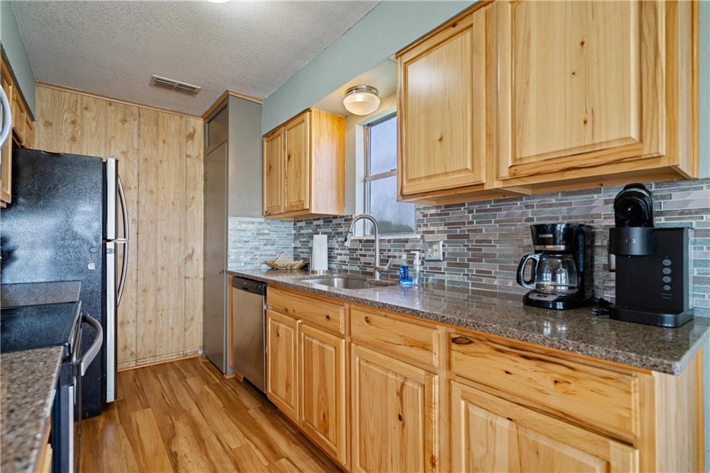 Riviera, Texas, 78379, United States, 3 Bedrooms Bedrooms, ,2 BathroomsBathrooms,Residential,For Sale,1857703