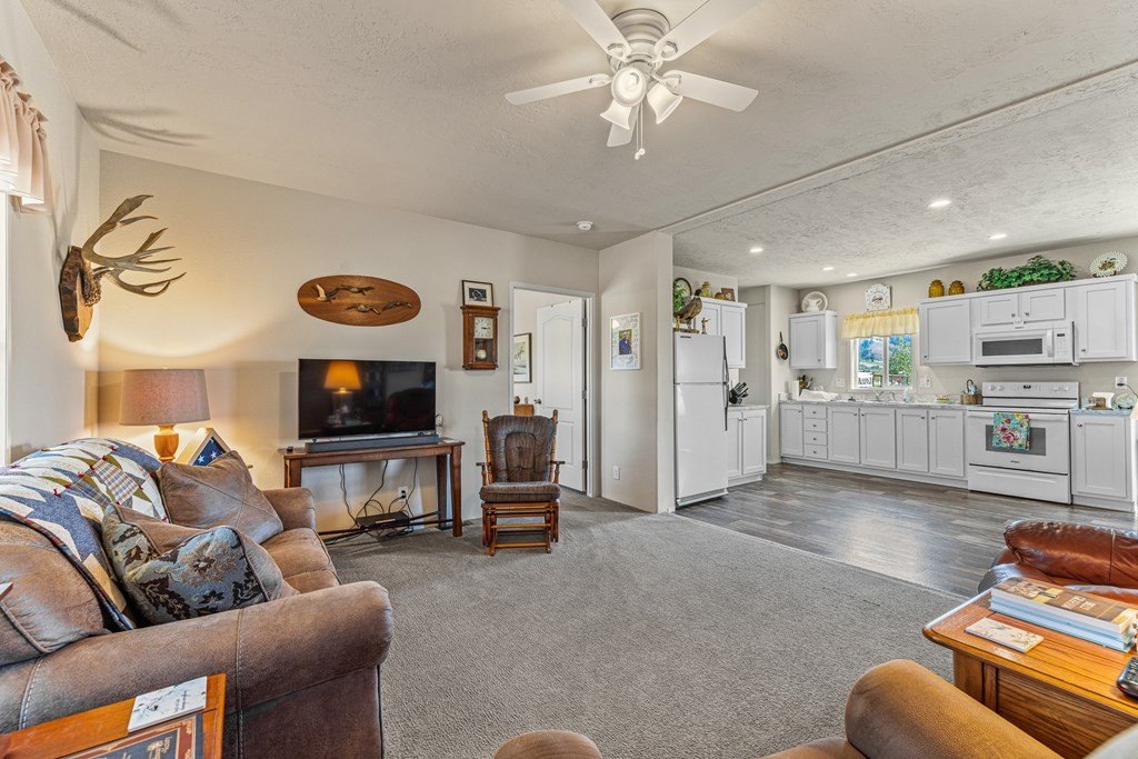 Council, Idaho, 83612, United States, 3 Bedrooms Bedrooms, ,Residential,For Sale,1924209