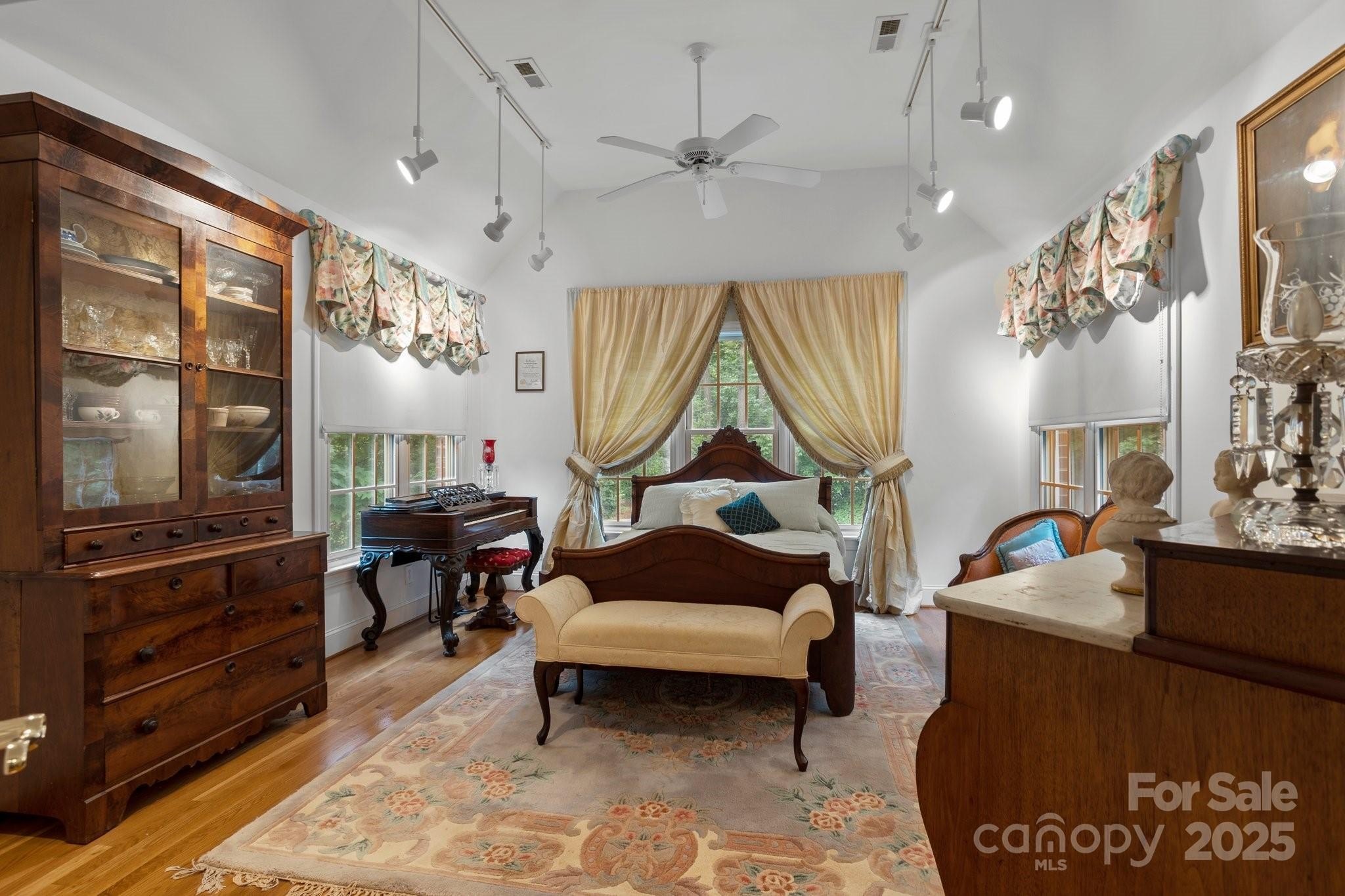 Salisbury, North Carolina, 28147, United States, 4 Bedrooms Bedrooms, ,5 BathroomsBathrooms,Residential,For Sale,1942875