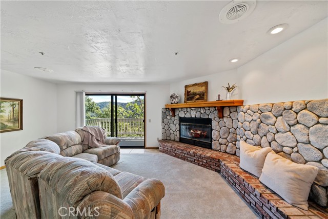 Crestline, California, 92325, United States, 3 Bedrooms Bedrooms, ,2 BathroomsBathrooms,Residential,For Sale,1981429