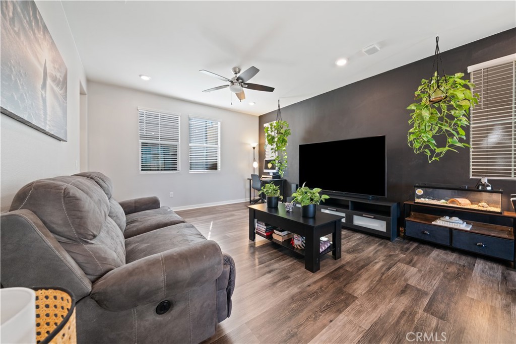 Upland, California, 91786, United States, 3 Bedrooms Bedrooms, ,3 BathroomsBathrooms,Residential,For Sale,2033224