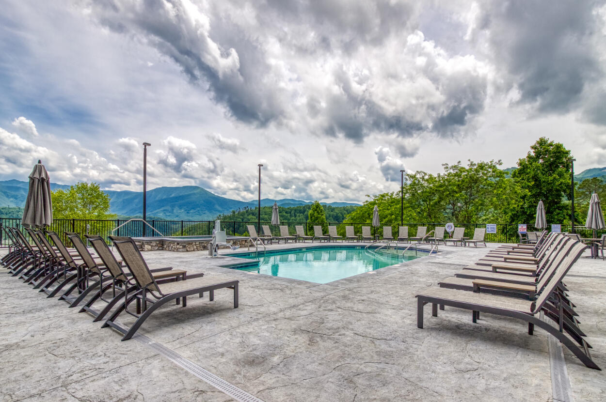 Gatlinburg, Tennessee, 37738, United States, 3 Bedrooms Bedrooms, ,4 BathroomsBathrooms,Residential,For Sale,2027383