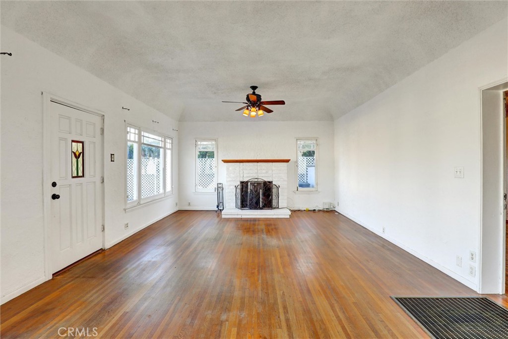 Lakewood, California, 90713, United States, 2 Bedrooms Bedrooms, ,1 BathroomBathrooms,Residential,For Sale,1943590