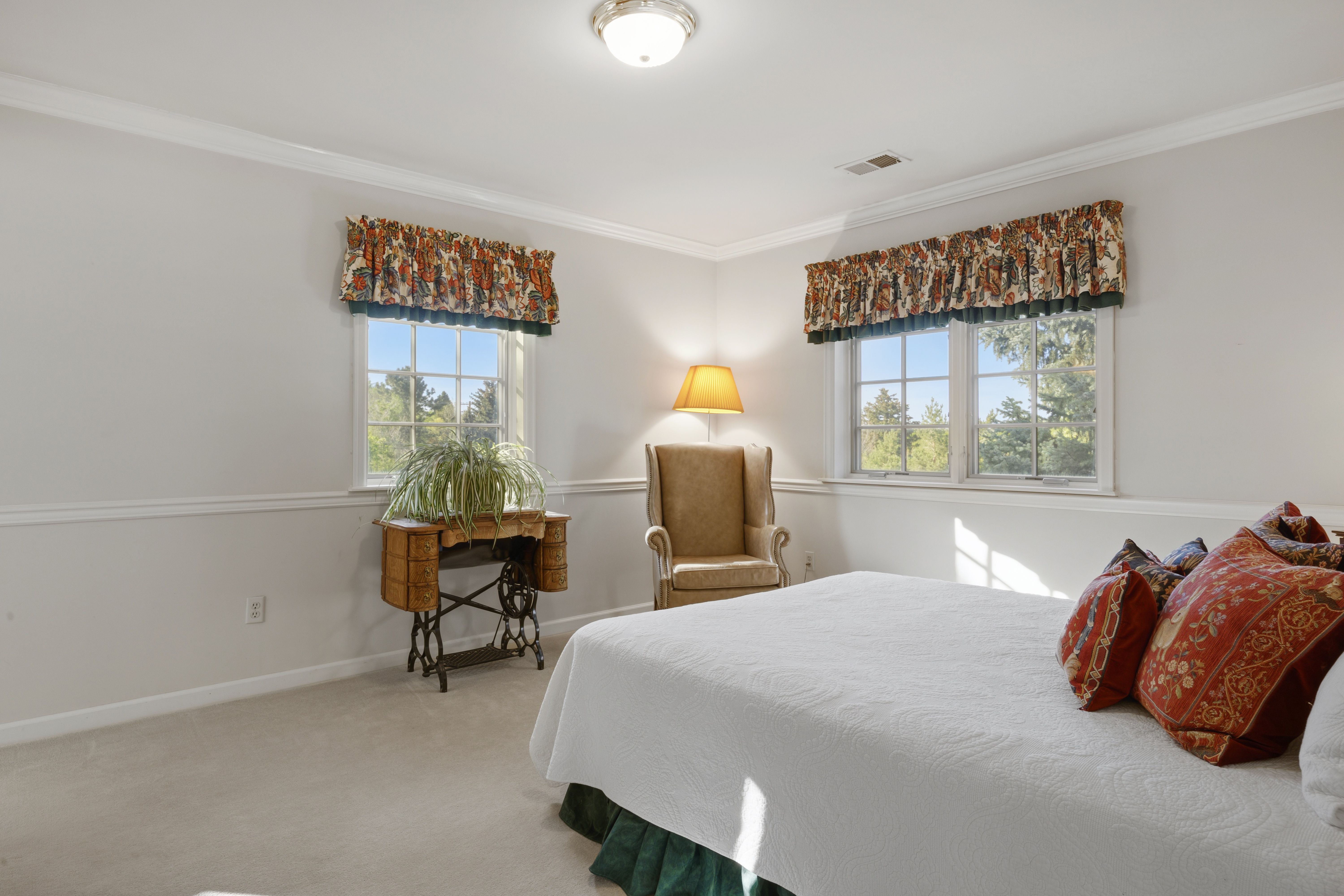  Exceptional Pennsylvania-Inspired Red Brick Colonial Revival - 物件實景