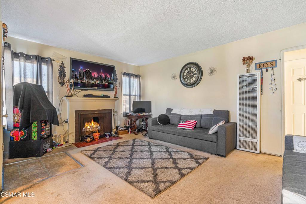 Montebello, California, 90640, United States, 2 Bedrooms Bedrooms, ,1 BathroomBathrooms,Residential,For Sale,2010395