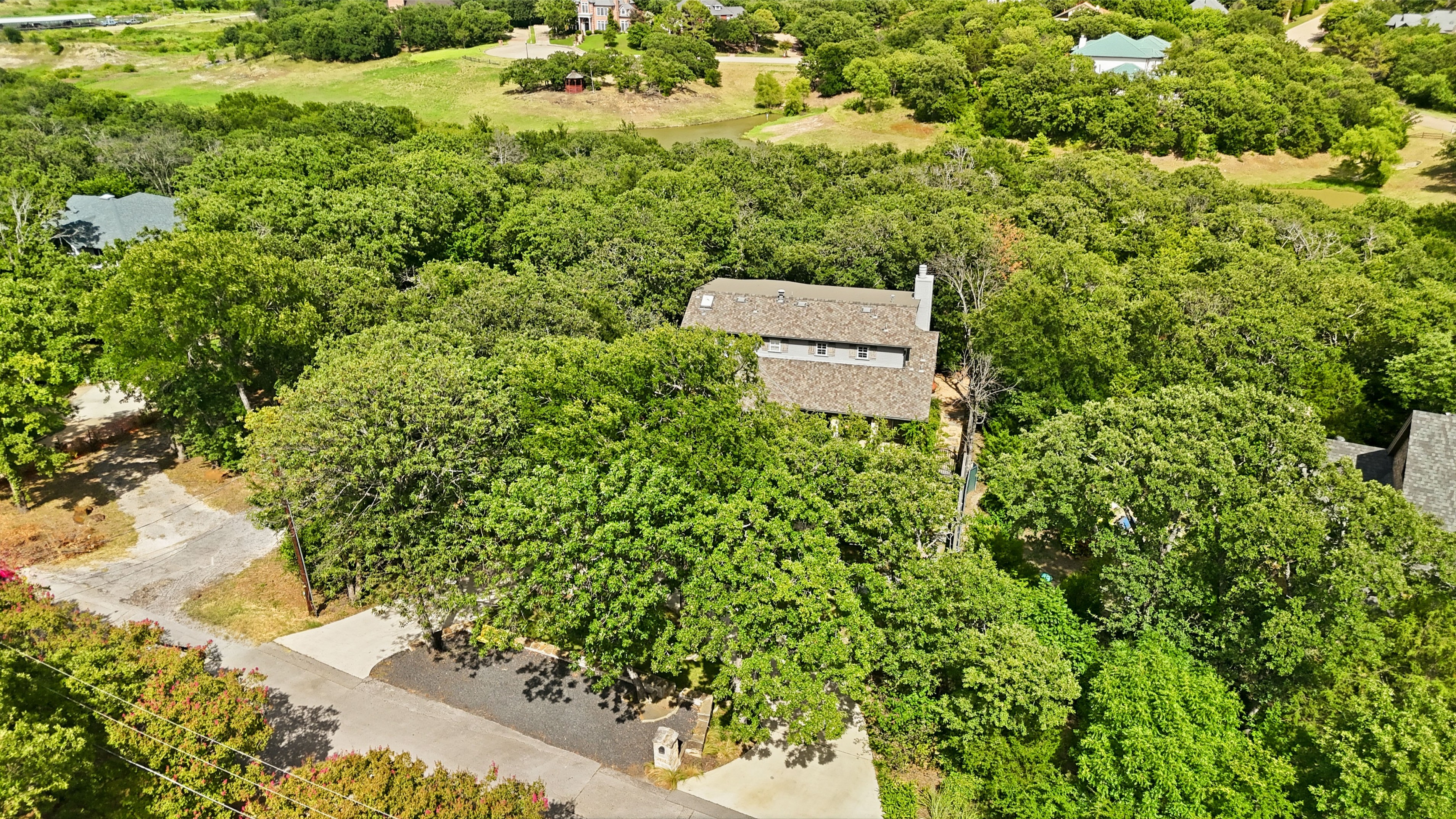  2930 Peninsula Drive, Grapevine, TX, 76051 - 物件實景