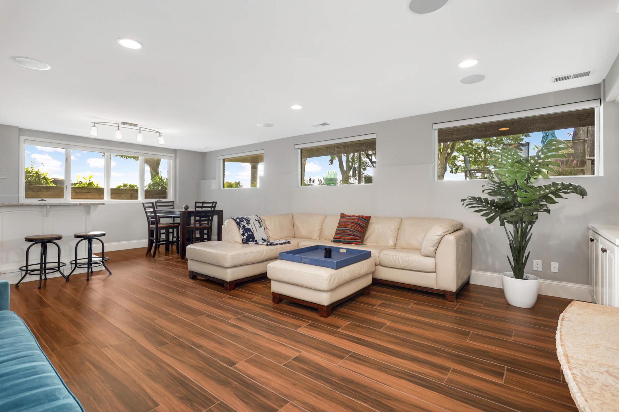 Spring Park, Minnesota, 55384, United States, 5 Bedrooms Bedrooms, ,4 BathroomsBathrooms,Residential,For Sale,1939613